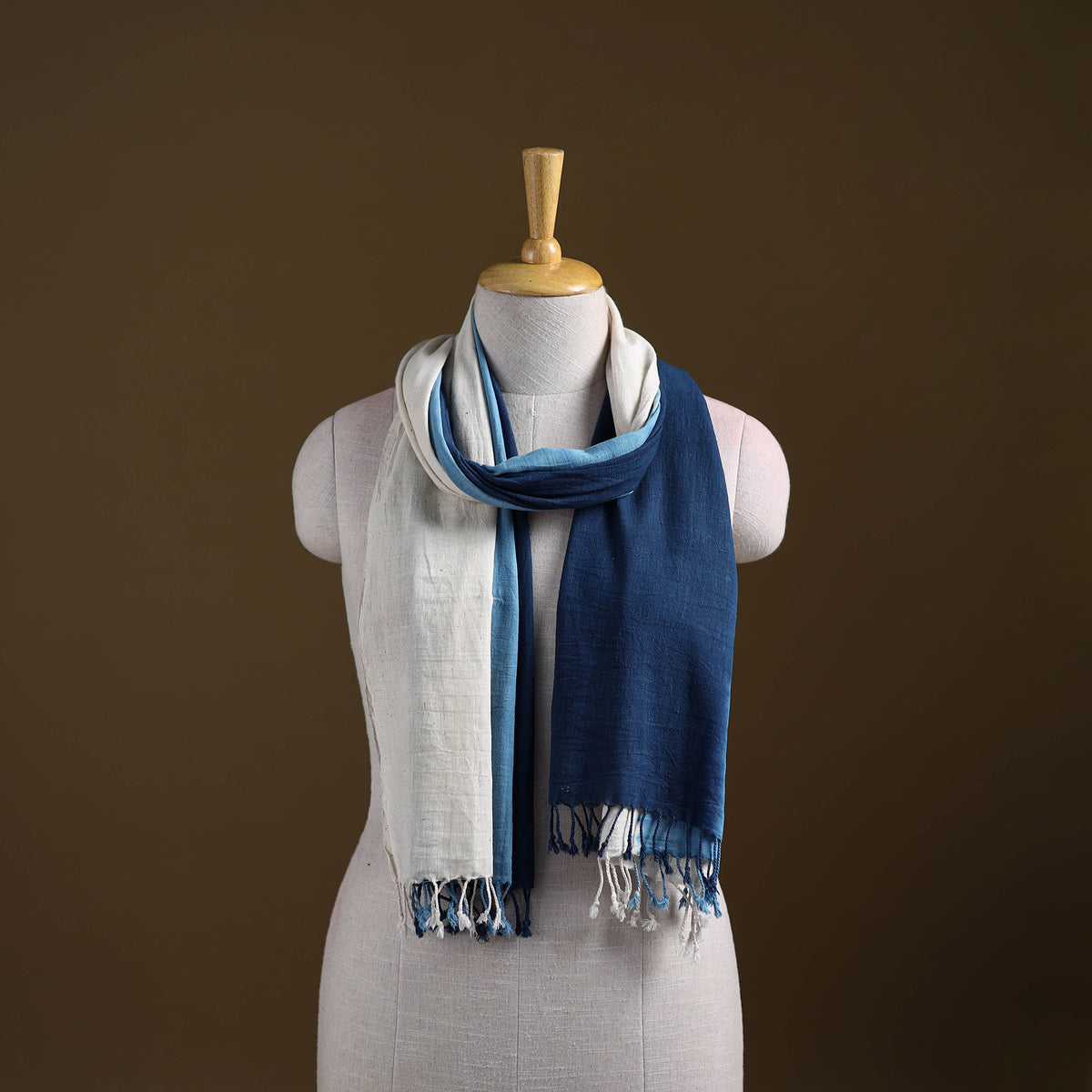 Kutch Tie-Dye Handwoven Organic Kala Cotton Stole 05