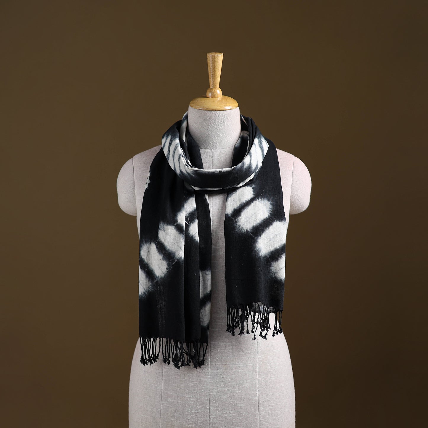 Kutch Handwoven Organic Kala Cotton Shibori Stole 28