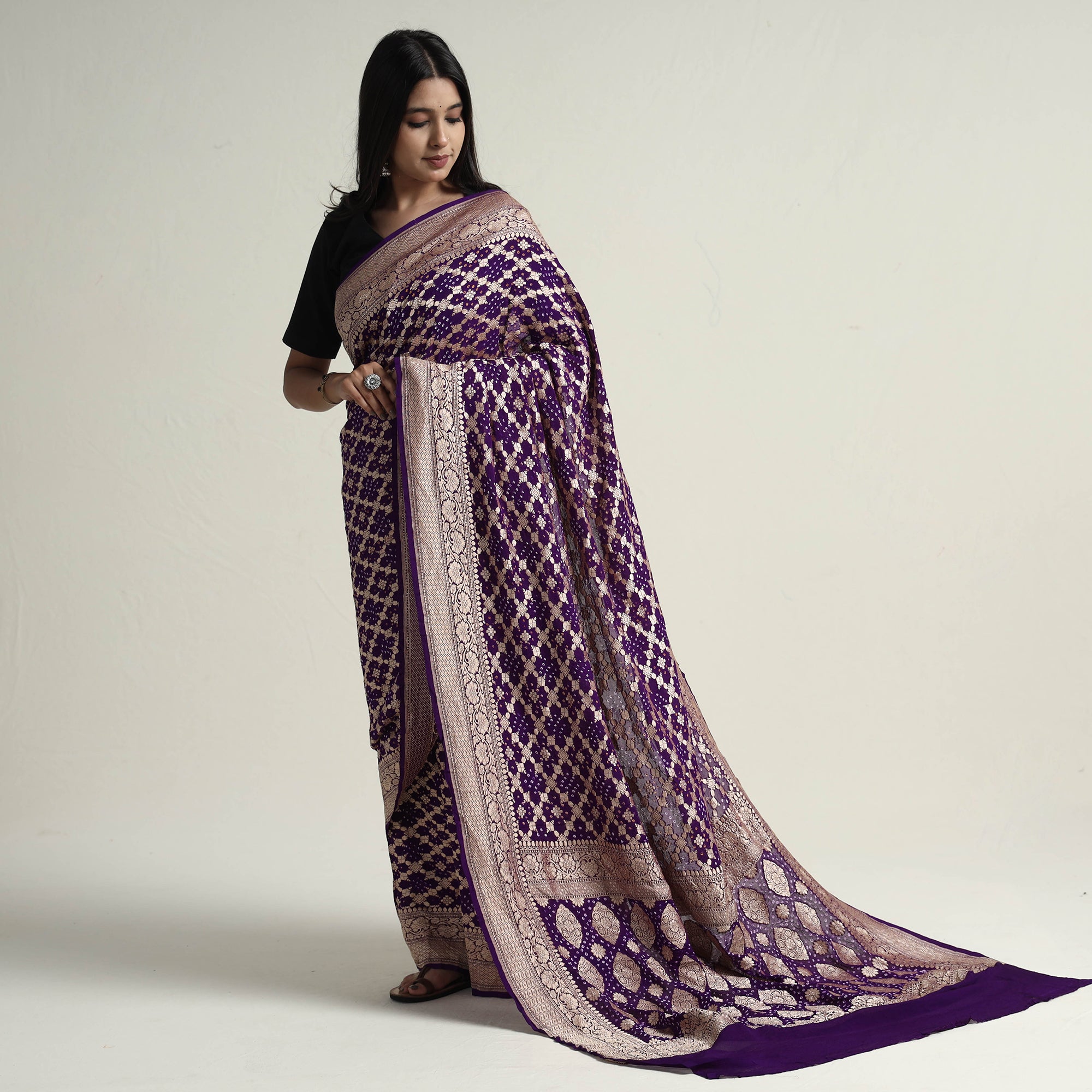 Parrot-Rama Banarasi Bandhani Junglo saree - Bandhani - Bandhani - Kutch