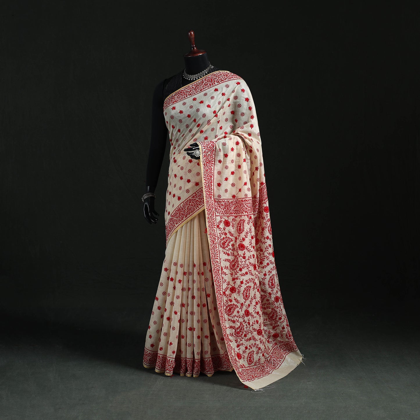White - Bengal Kantha Hand Embroidery Silk Cotton Chapa Work Saree 06