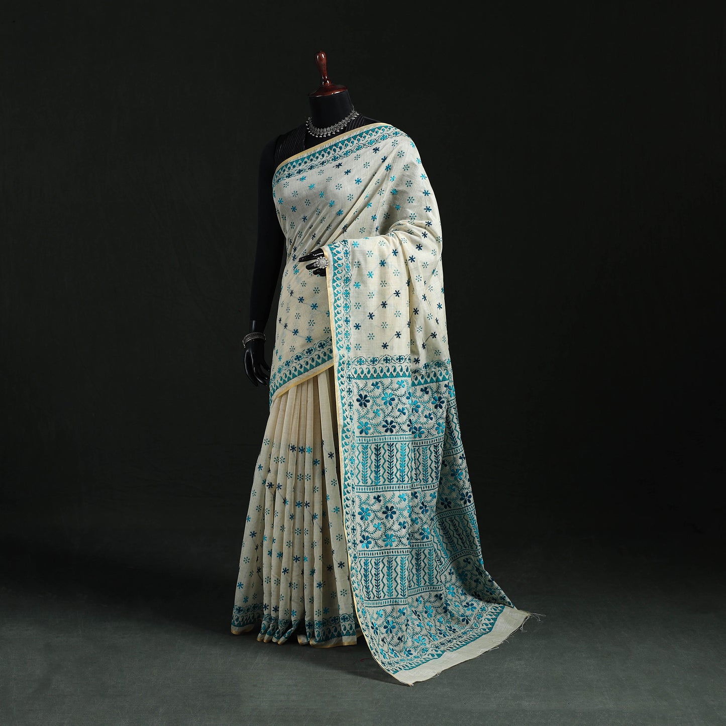 White - Bengal Kantha Hand Embroidery Silk Cotton Chapa Work Saree 08