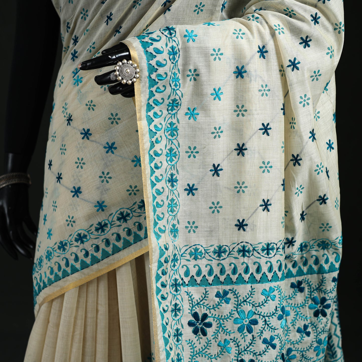 White - Bengal Kantha Hand Embroidery Silk Cotton Chapa Work Saree 08