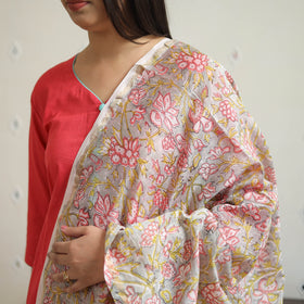  Red Tussar Dupion Silk Handloom Plain Kurta Set 