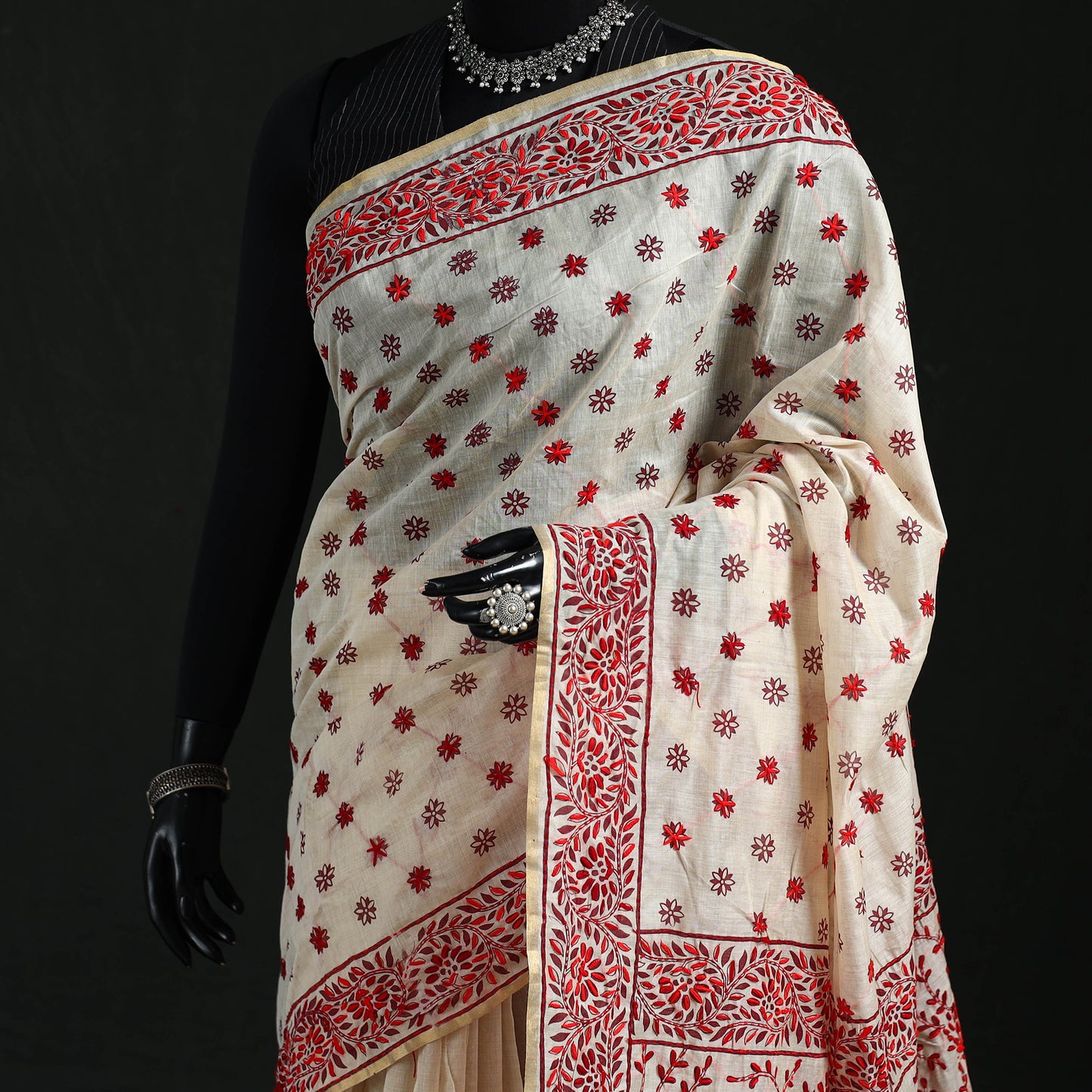 White - Bengal Kantha Hand Embroidery Silk Cotton Chapa Work Saree 18