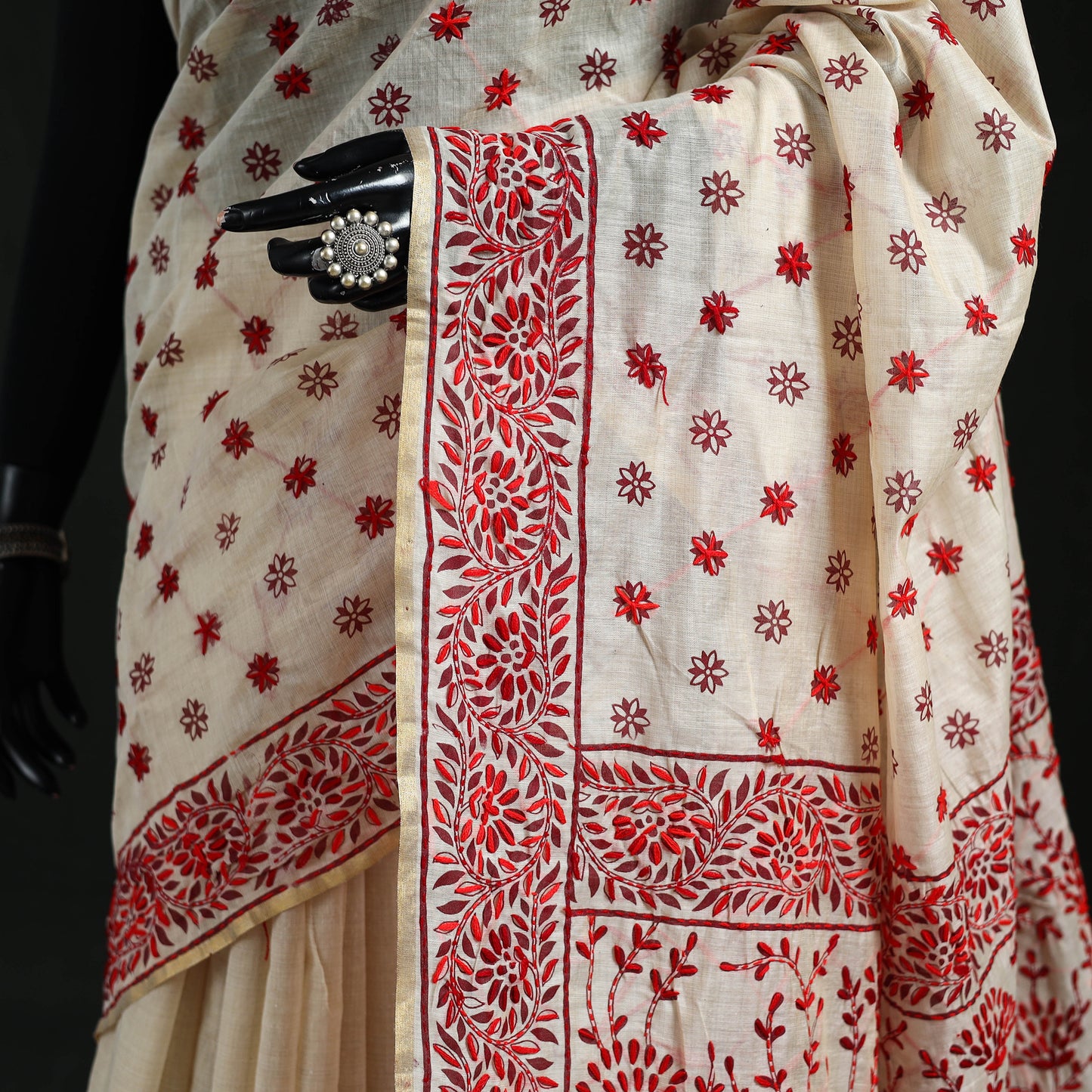 White - Bengal Kantha Hand Embroidery Silk Cotton Chapa Work Saree 18