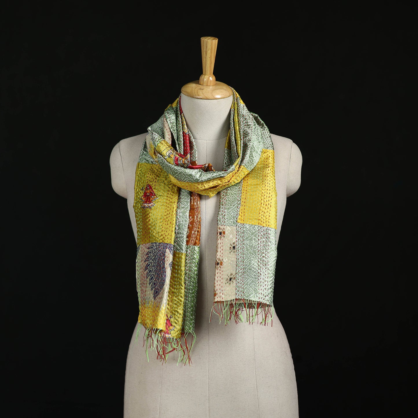 Bengal Kantha Handwork Patchwork Reversible Silk Stole 09
