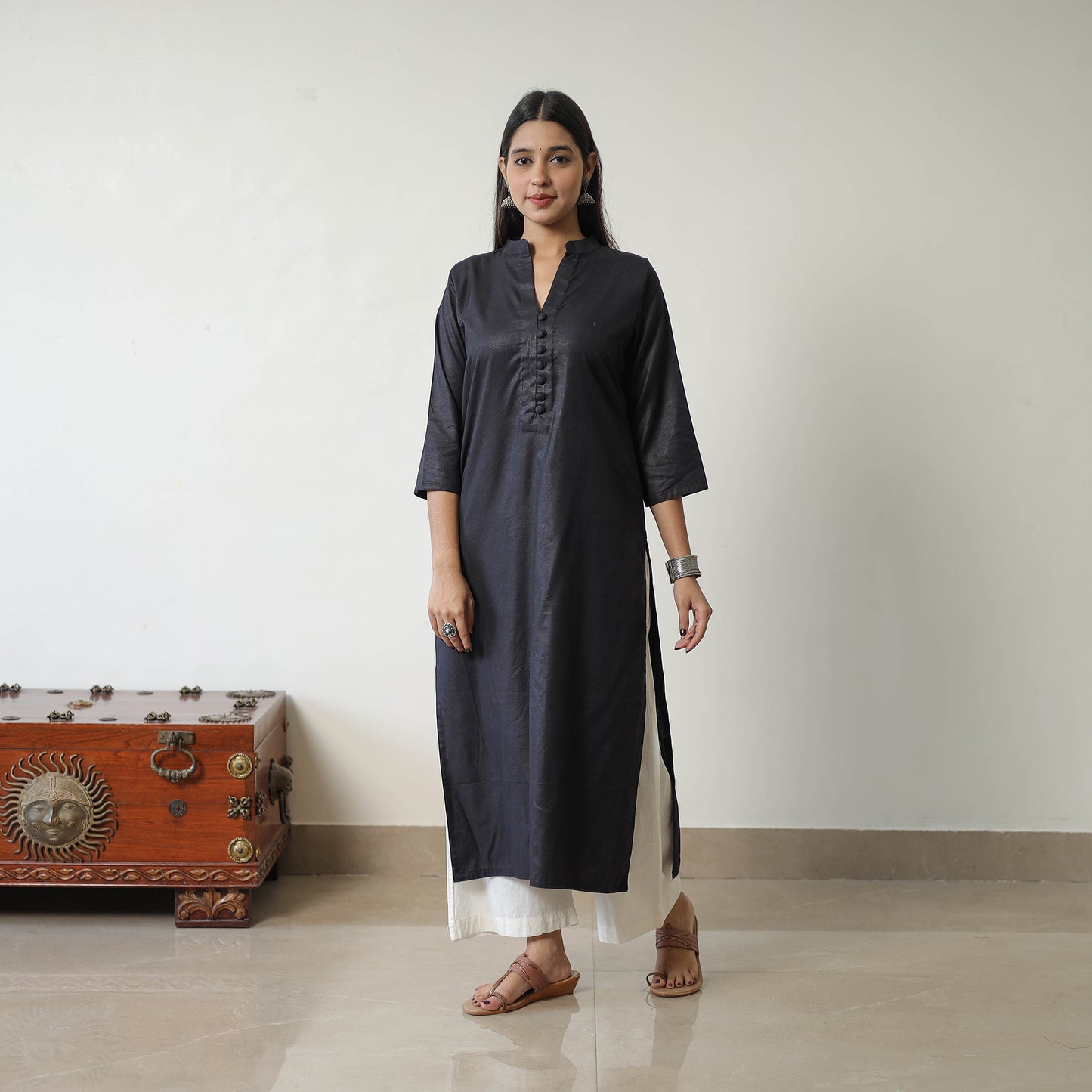 Shuchi Black Linen Cotton Plain Kurta