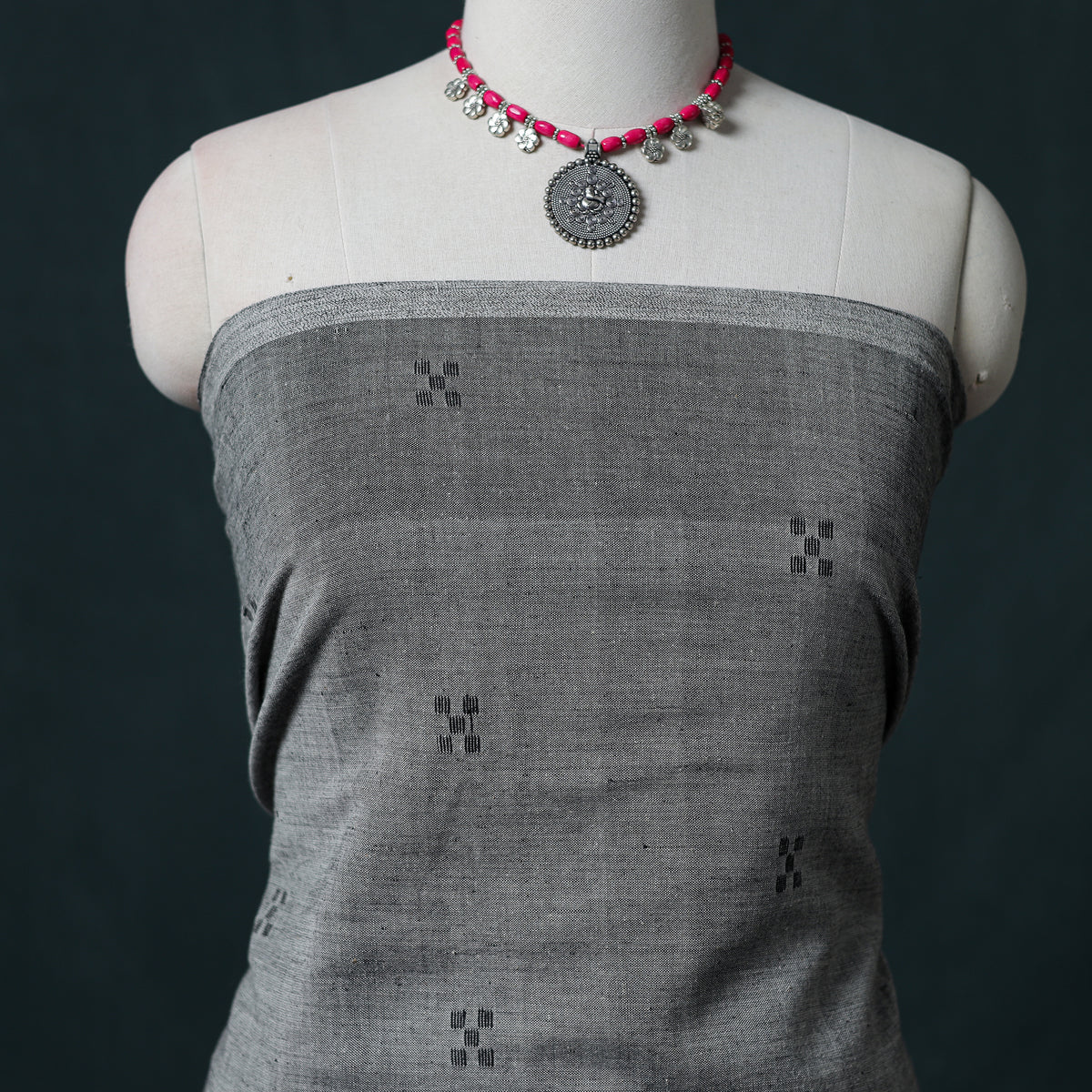 Jamdani Handloom Cotton Unstitched Dress Material: Kurta & Dupatta with Earrings 12