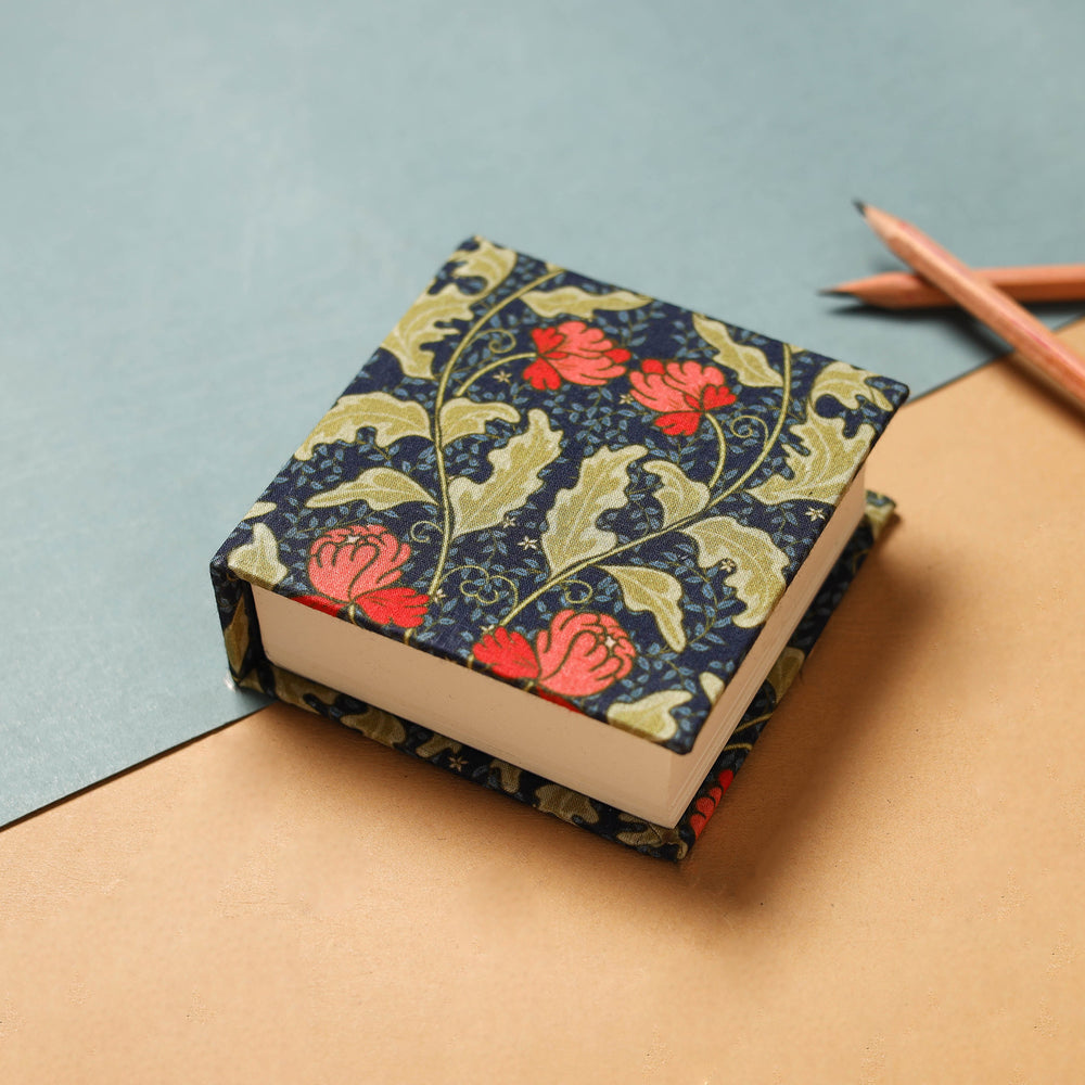 Handcrafted Classic Jumbo Floral Printed Notepad (Small) 38