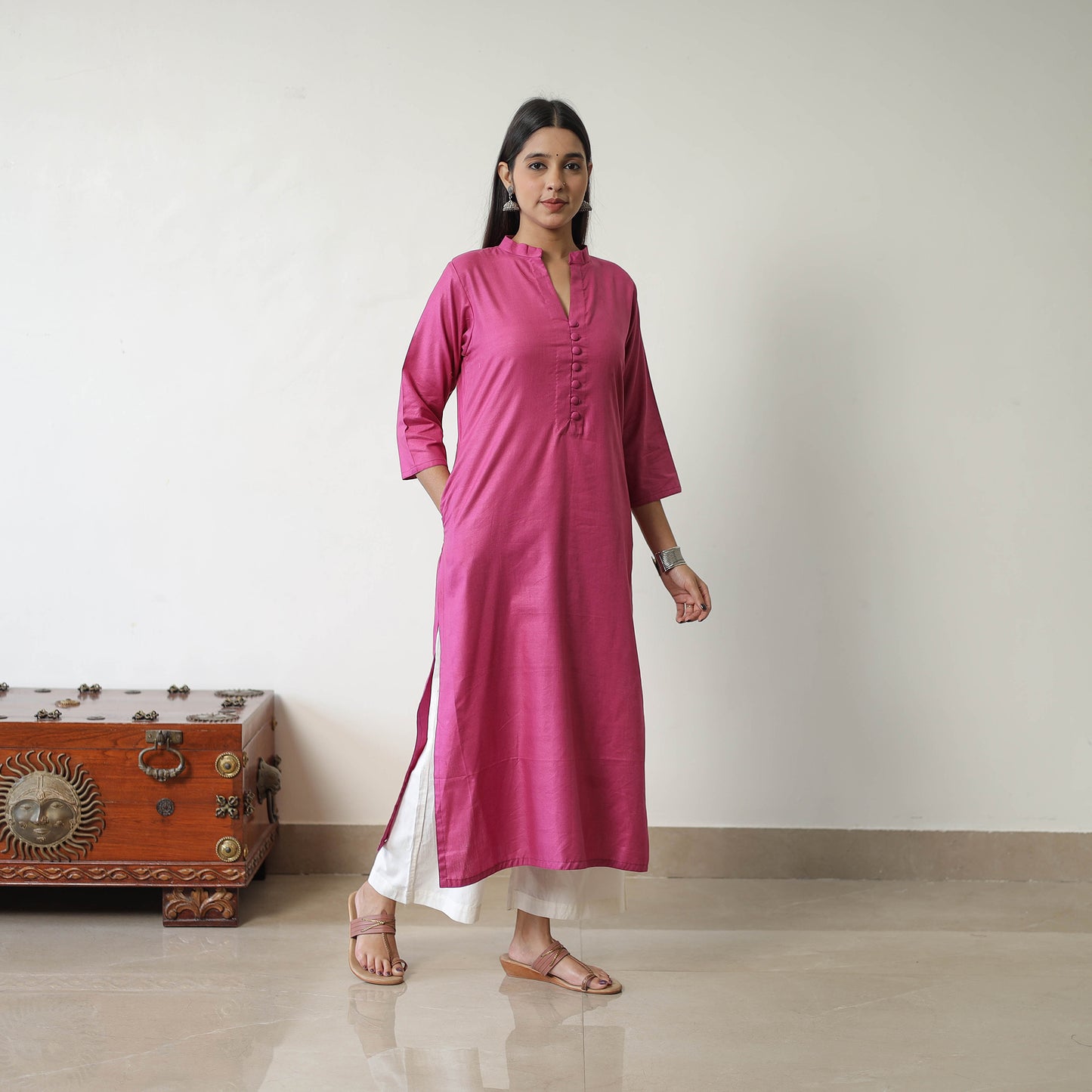 Zeenat Pink Linen Cotton Plain Kurta