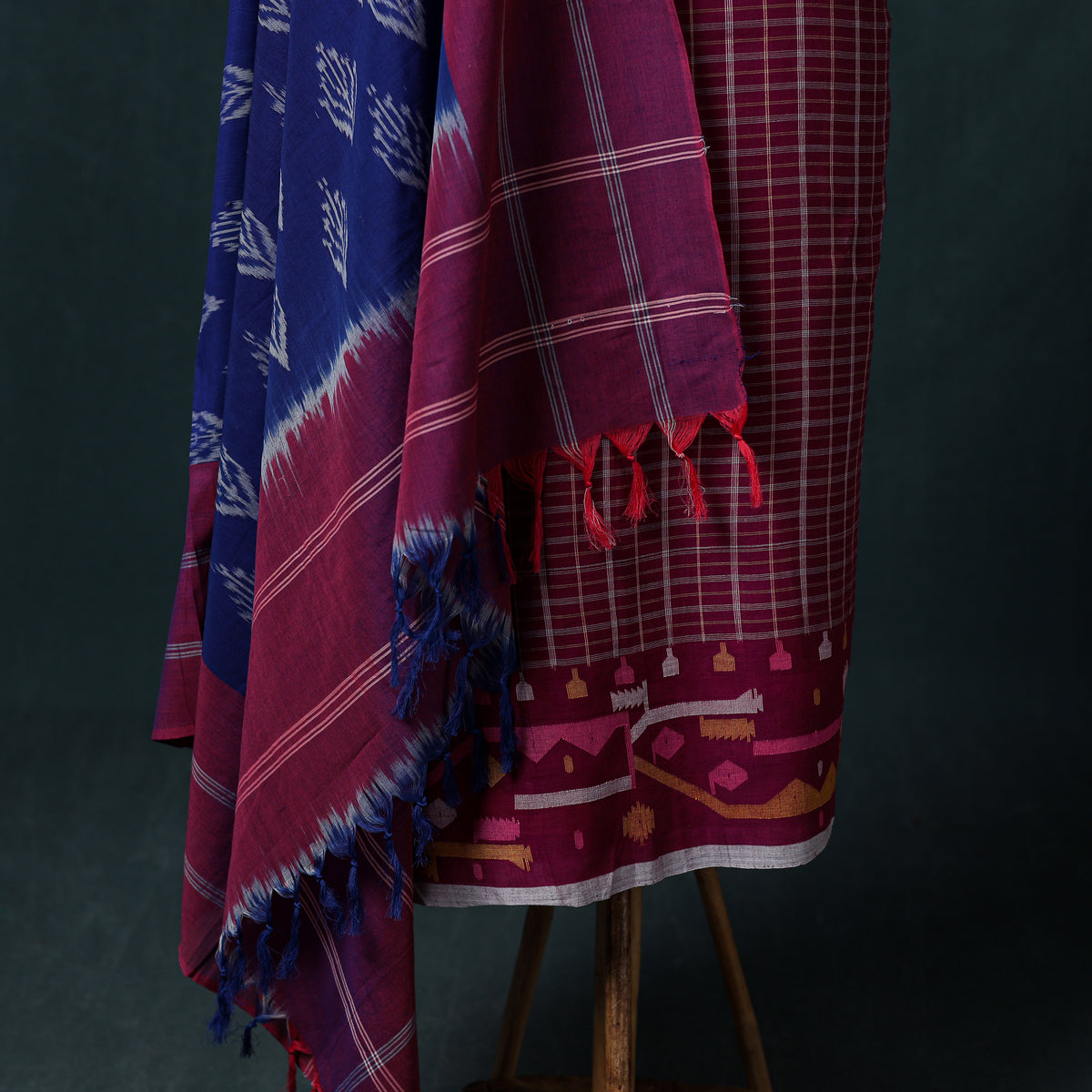 Jamdani Handloom Cotton Unstitched Dress Material: Kurta & Dupatta with Earrings 16