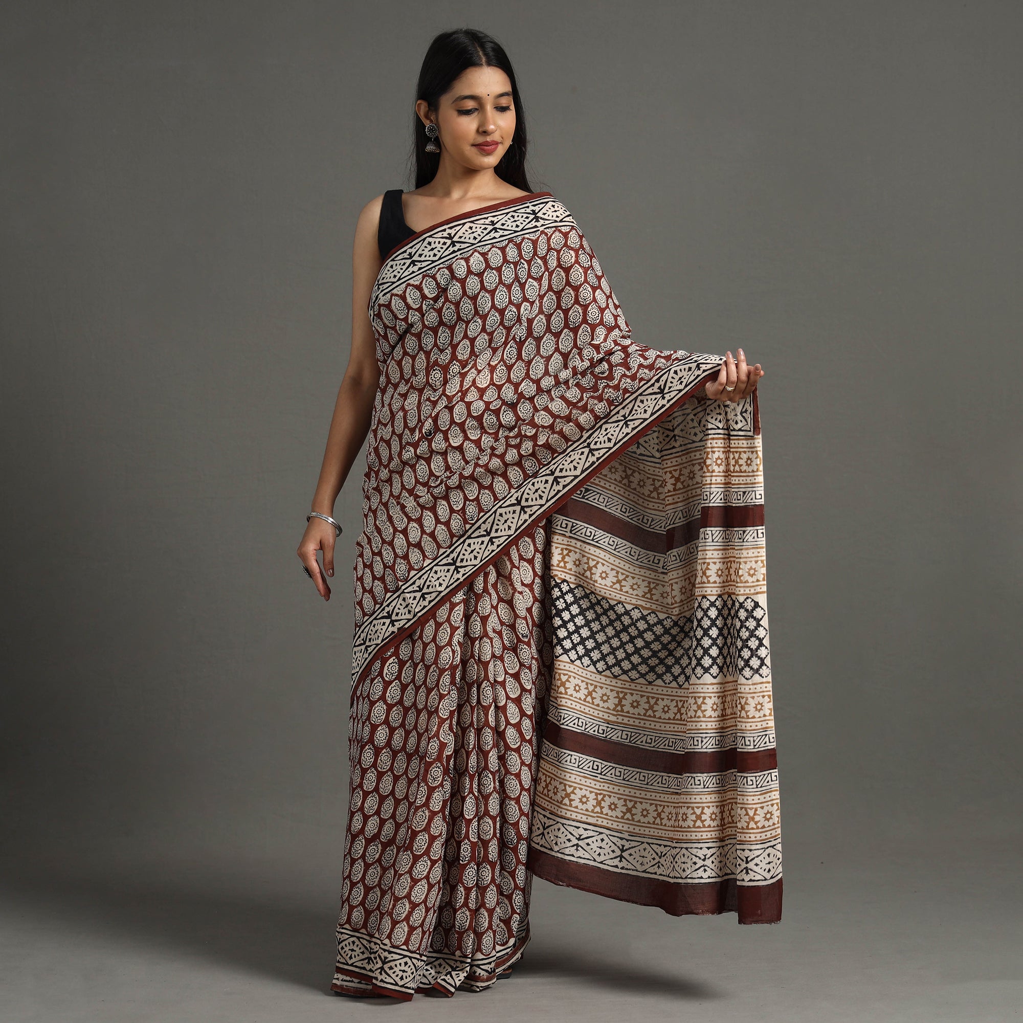 iTokri.com - Original Pedana Kalamkari Block Print Cotton Sarees by  Pitchuka Srinivas Check collection - https://www.itokri .com/collections/kalamkari-sarees-hand-painted-block-printed-online |  Facebook