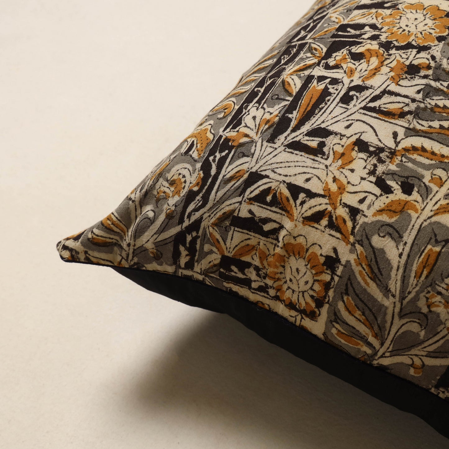 Brown - kalamkari cotton cushion cover 04 - handcrafted