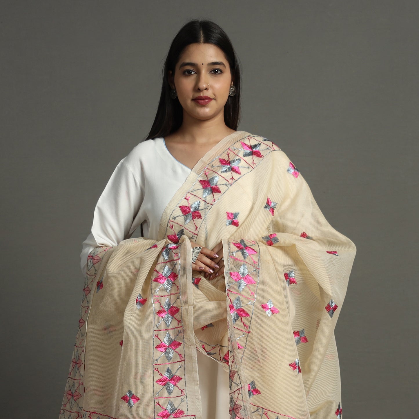 phulkari embroidery dupatta