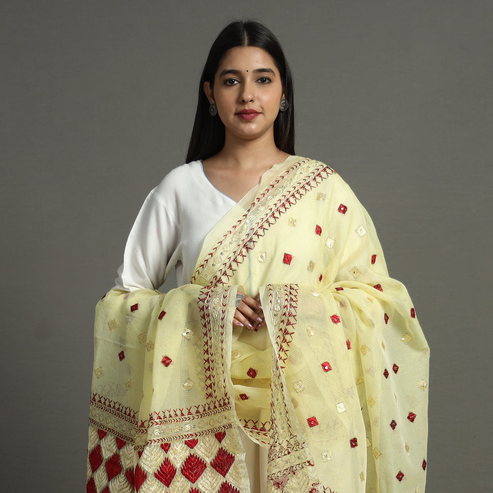 phulkari embroidery dupatta