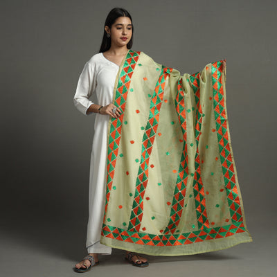 phulkari embroidery dupatta