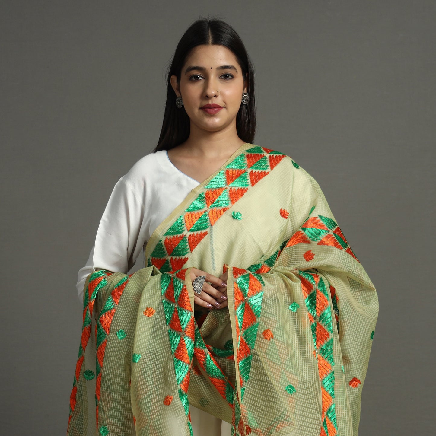 phulkari embroidery dupatta