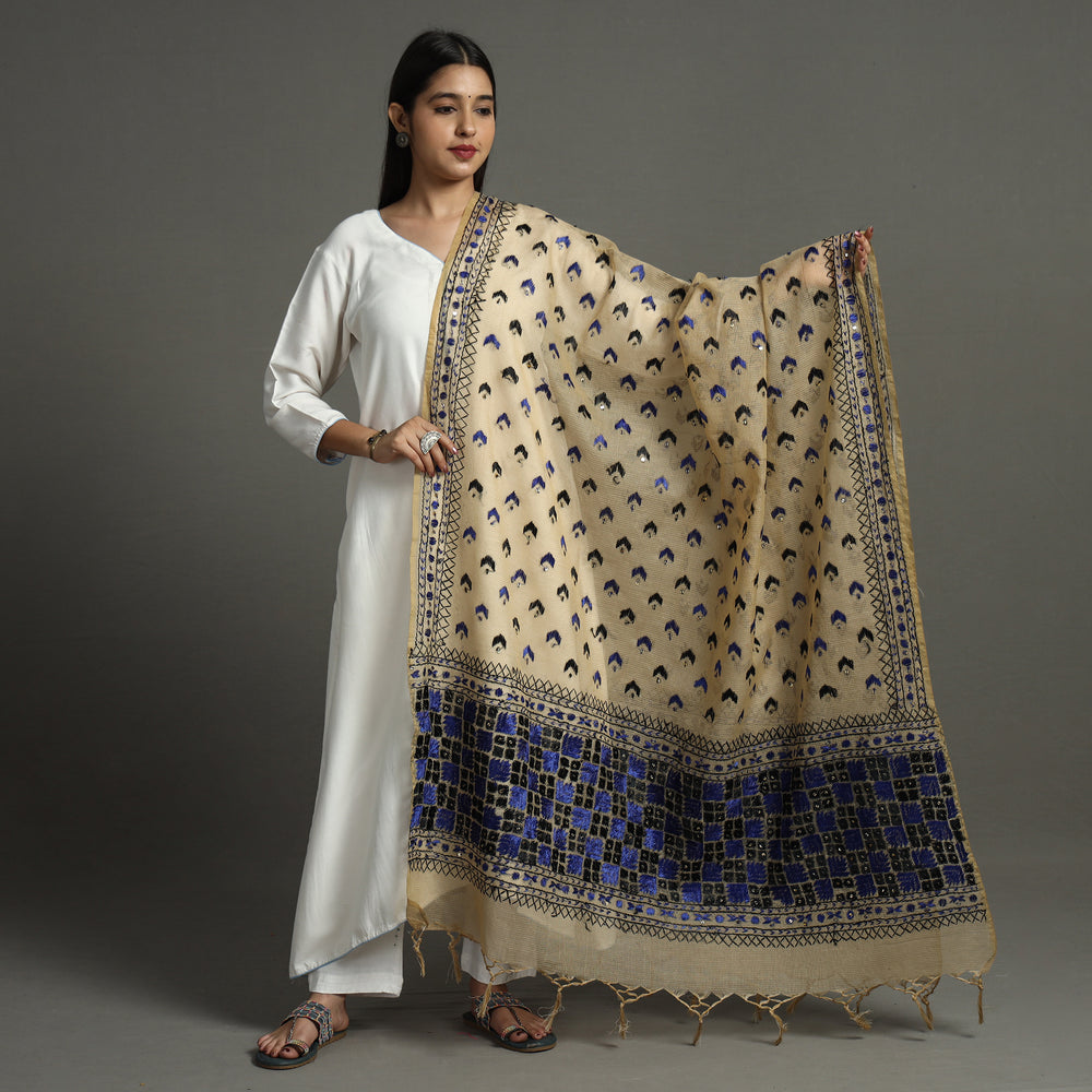 phulkari embroidery dupatta