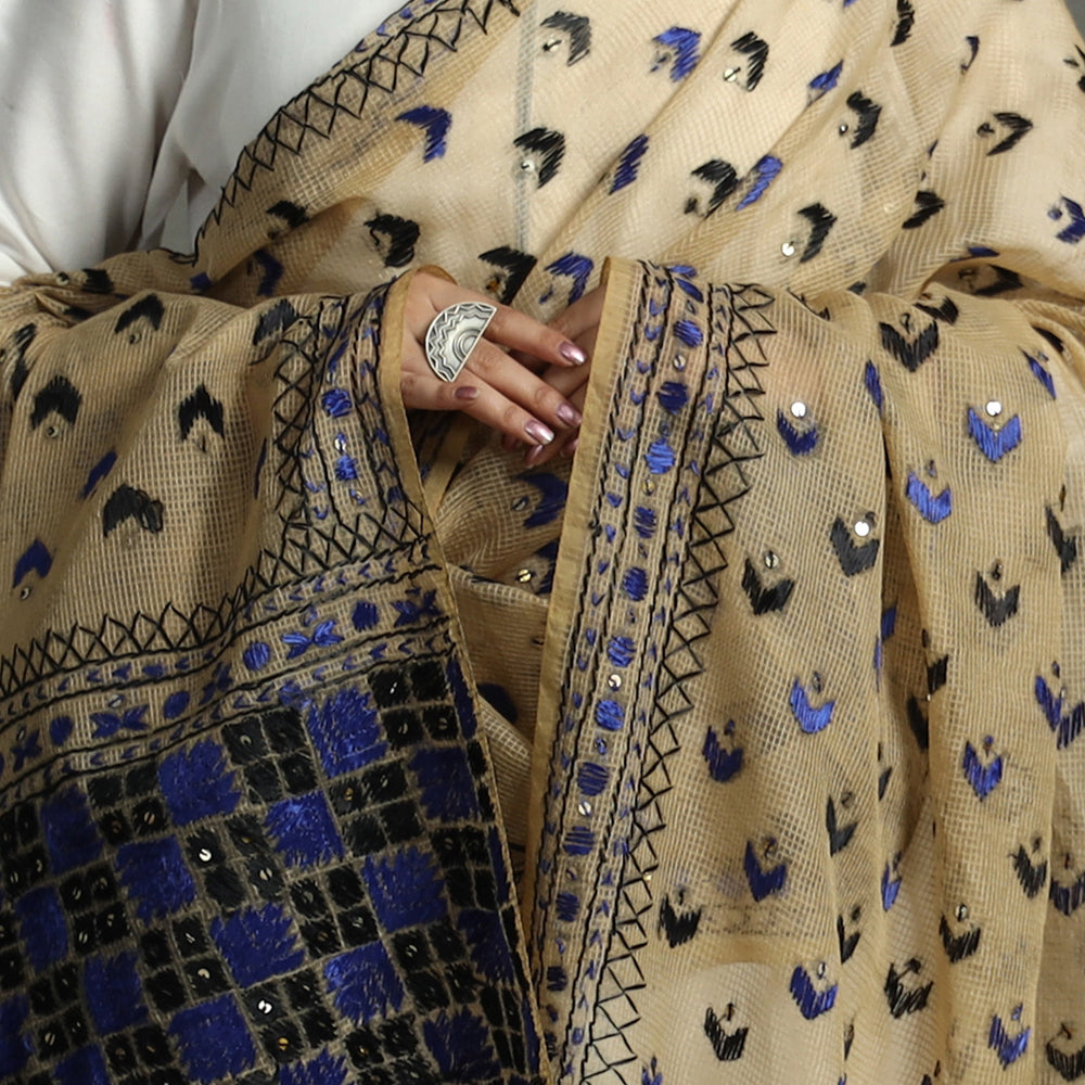 phulkari embroidery dupatta