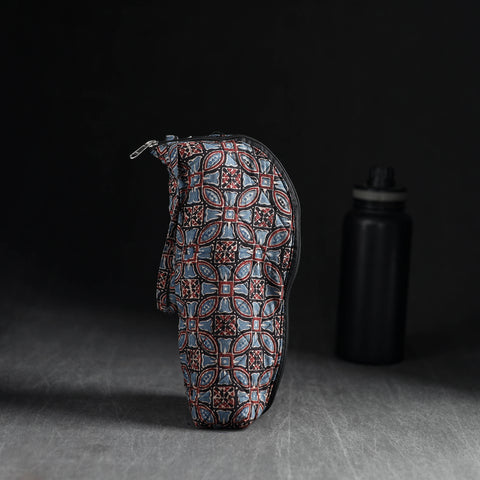 Handmade 1L Water Bottle Cover 01