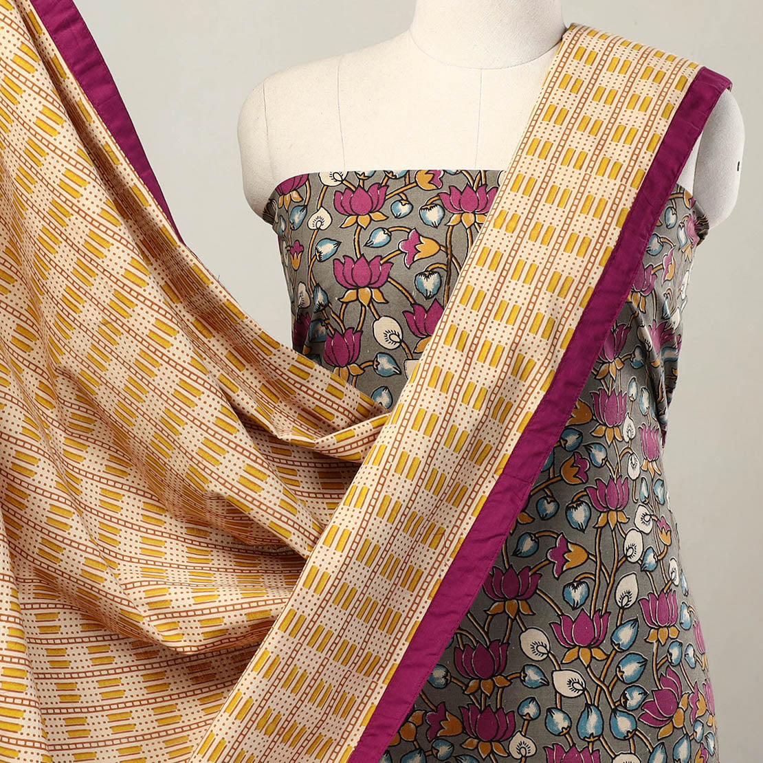Grey - 3pc Cotton Kalamkari Print Kurta with Plain Dupatta 09