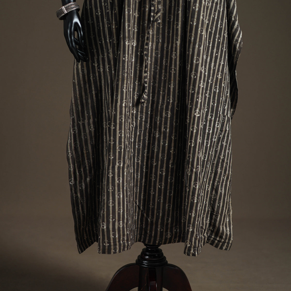 Akola Hand Block Print Natural Dyed Cotton Kaftan (Long) 190