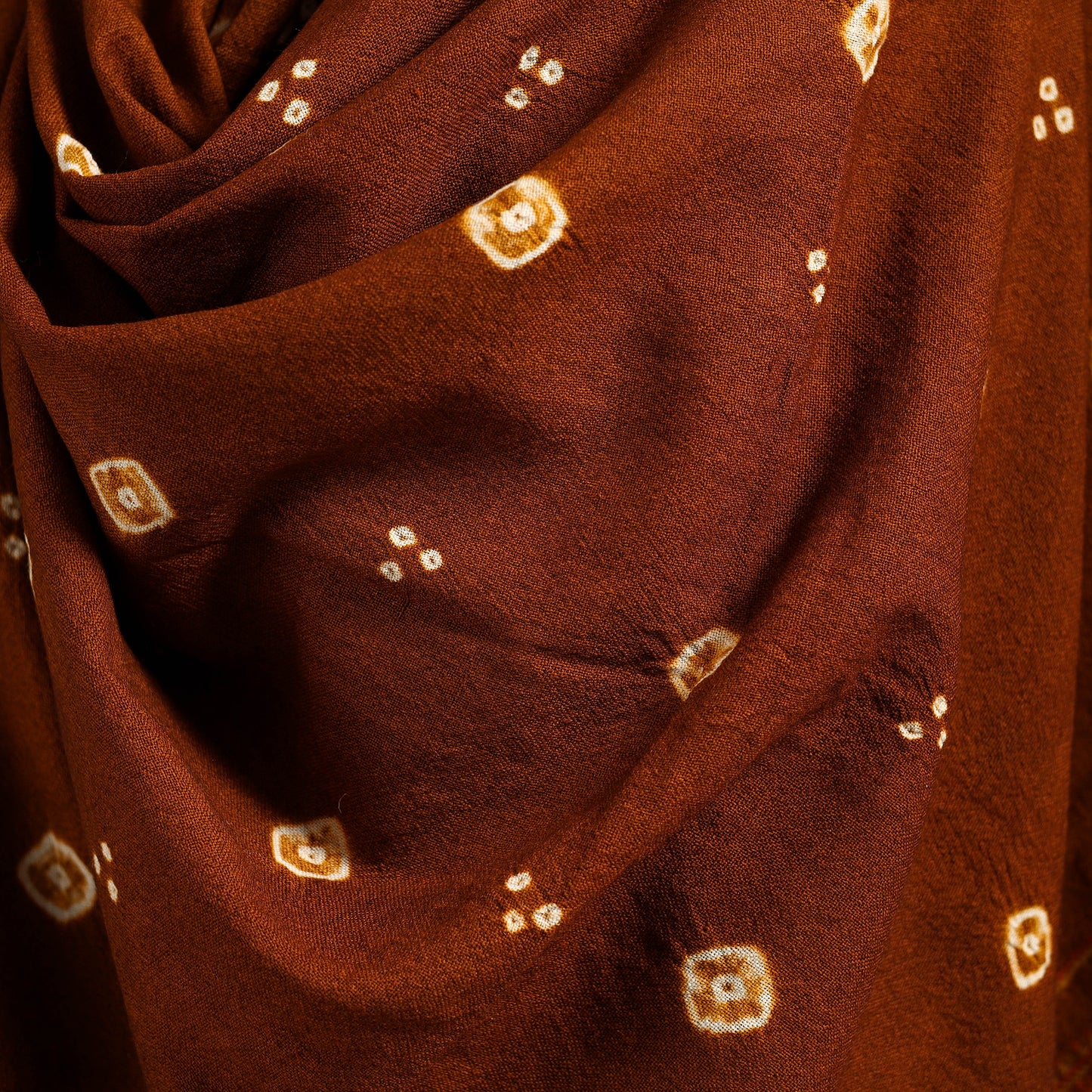 Kutch Handwoven Bandhani Merino Wool Shawl 21