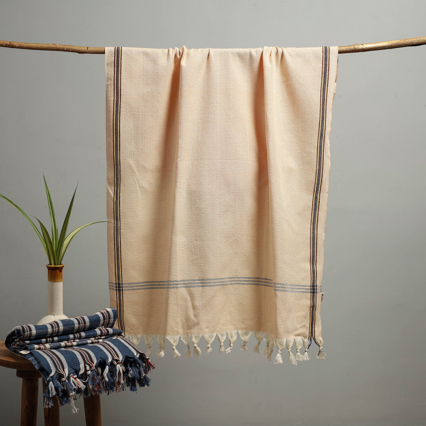 Handloom Fine Cotton Checks Bath Towel  53