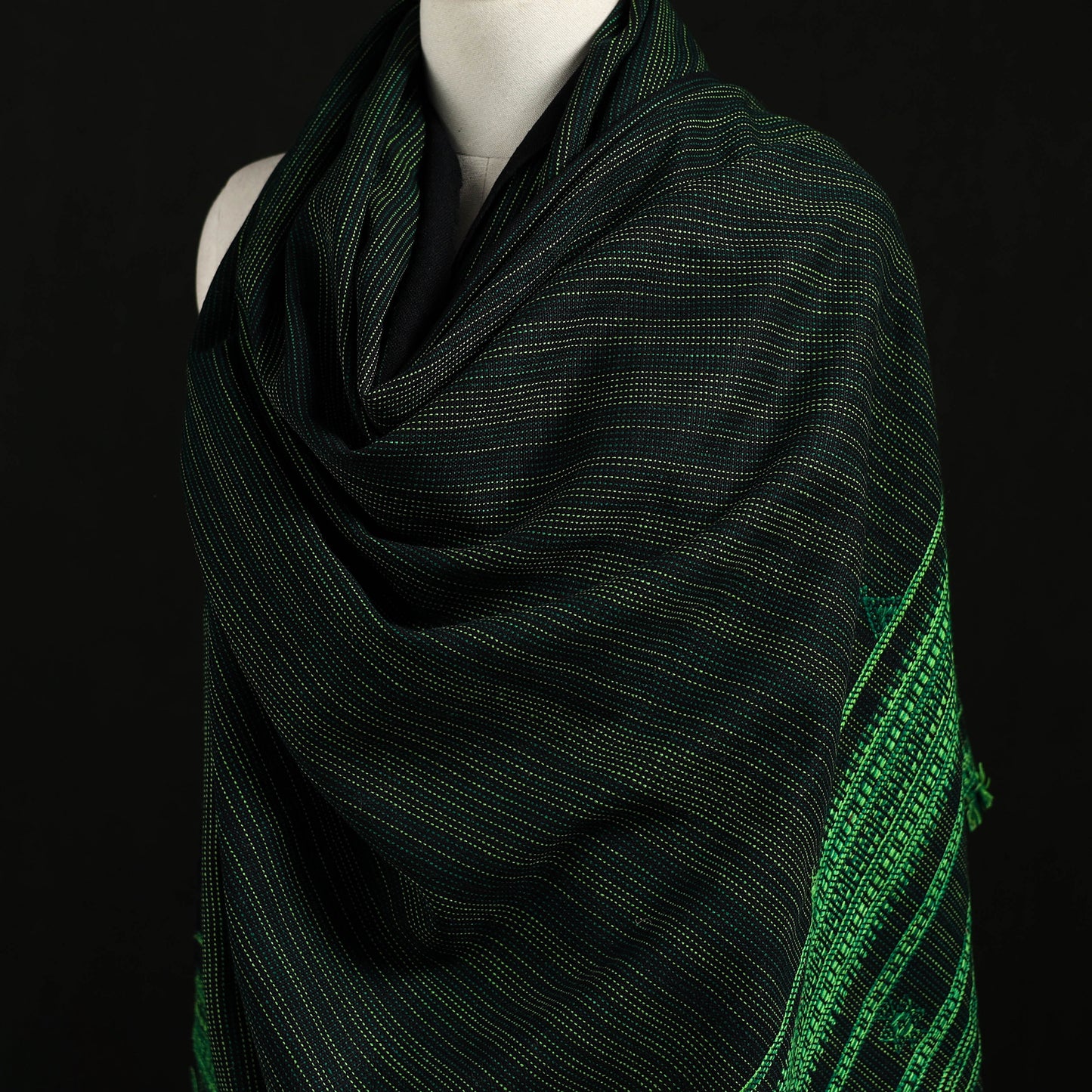 Kutch Bhujodi Handwoven Acrylic Wool Shawl 03