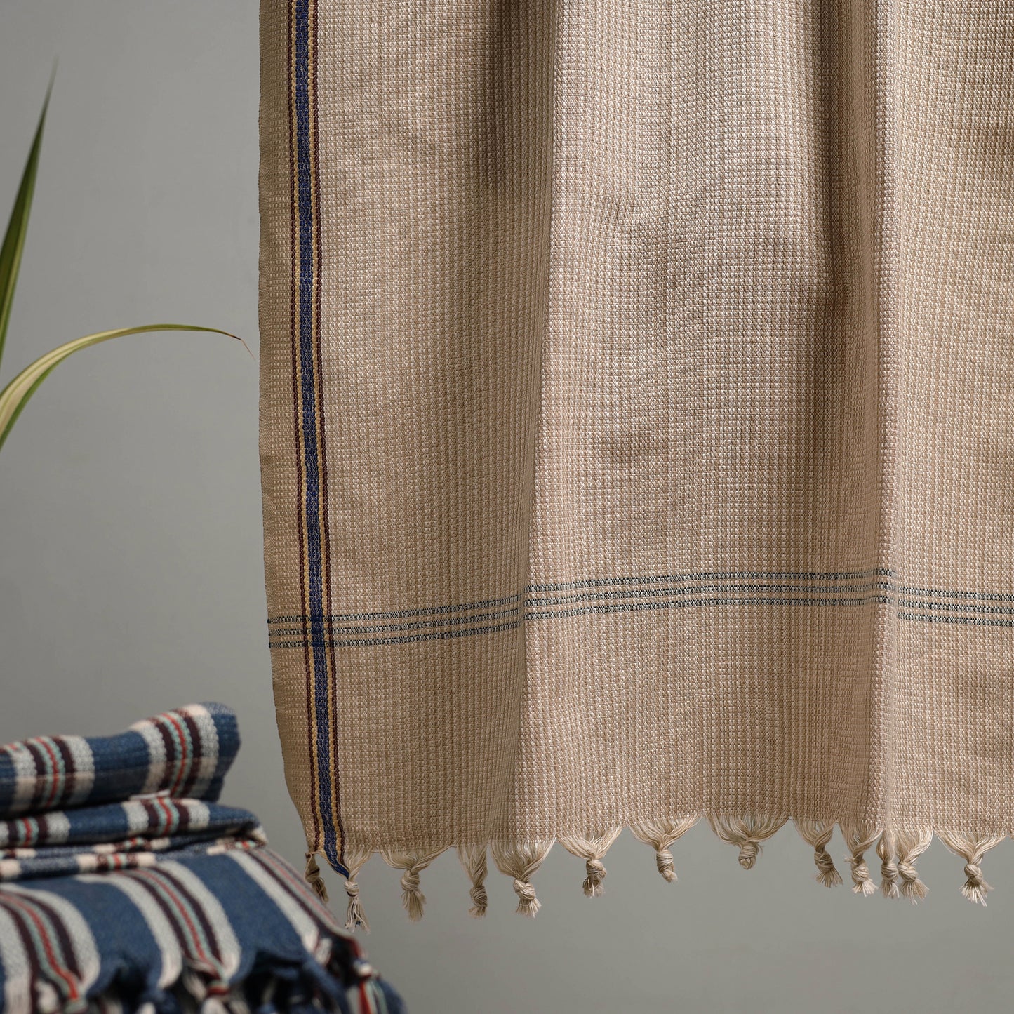 Handloom Fine Cotton Checks Bath Towel  53