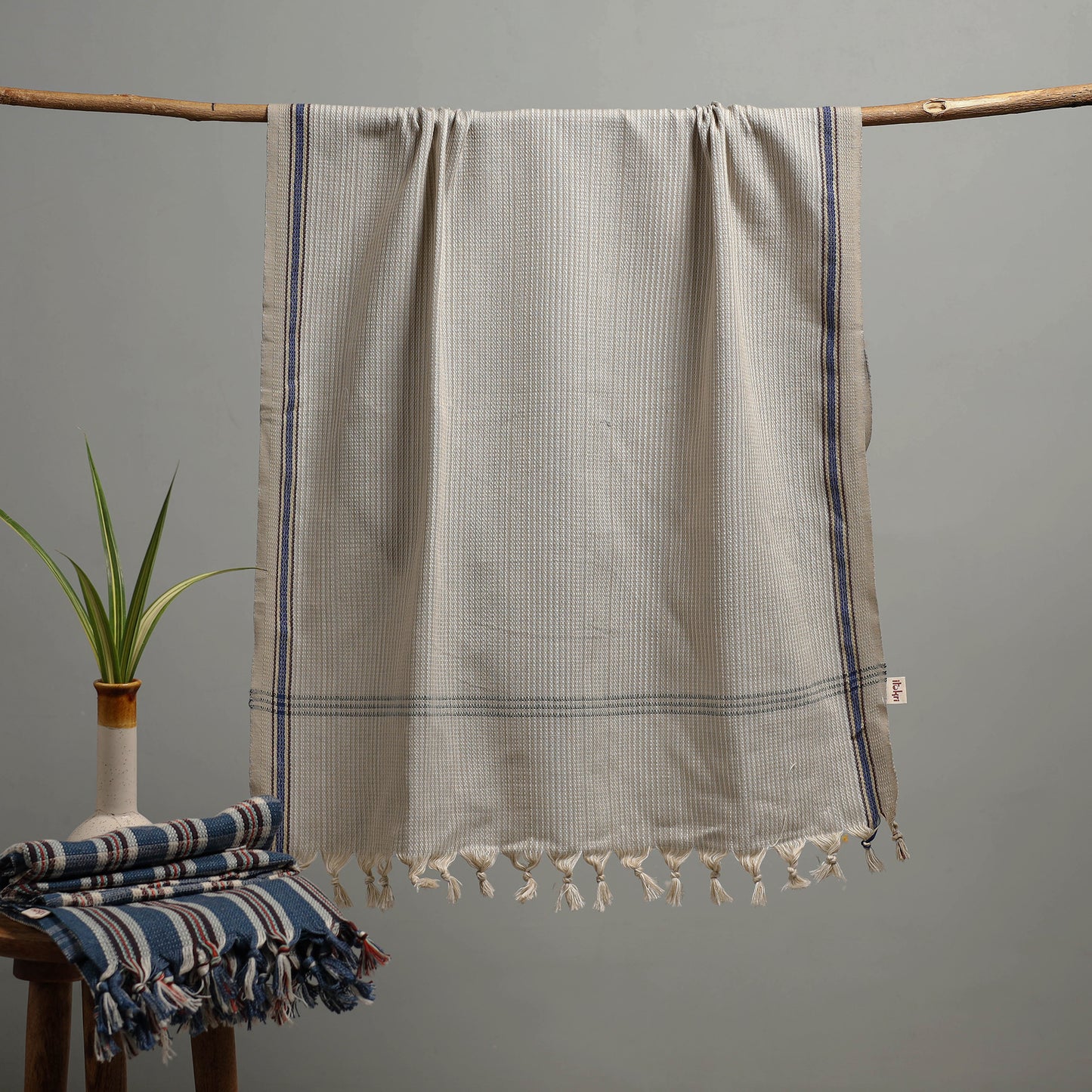 Handloom Fine Cotton Checks Bath Towel  58