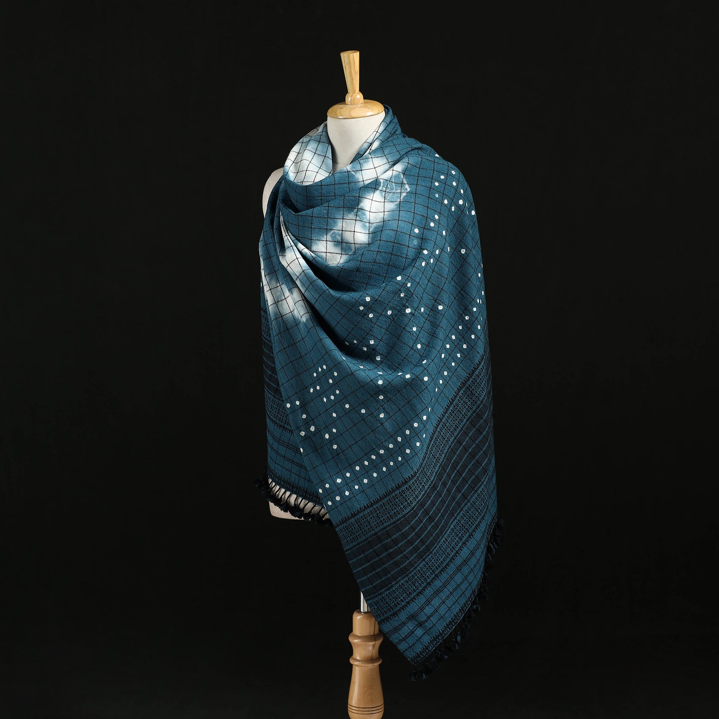 Kutch Handwoven Clamp Dyed Checks Bandhani Merino Wool Shawl 07
