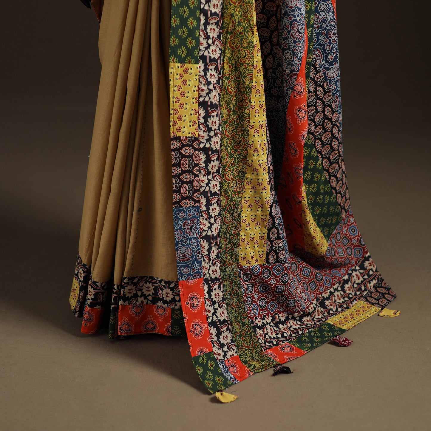 Ajrakh Hand Block Print Patchwork Pure Mul Cotton Saree 13