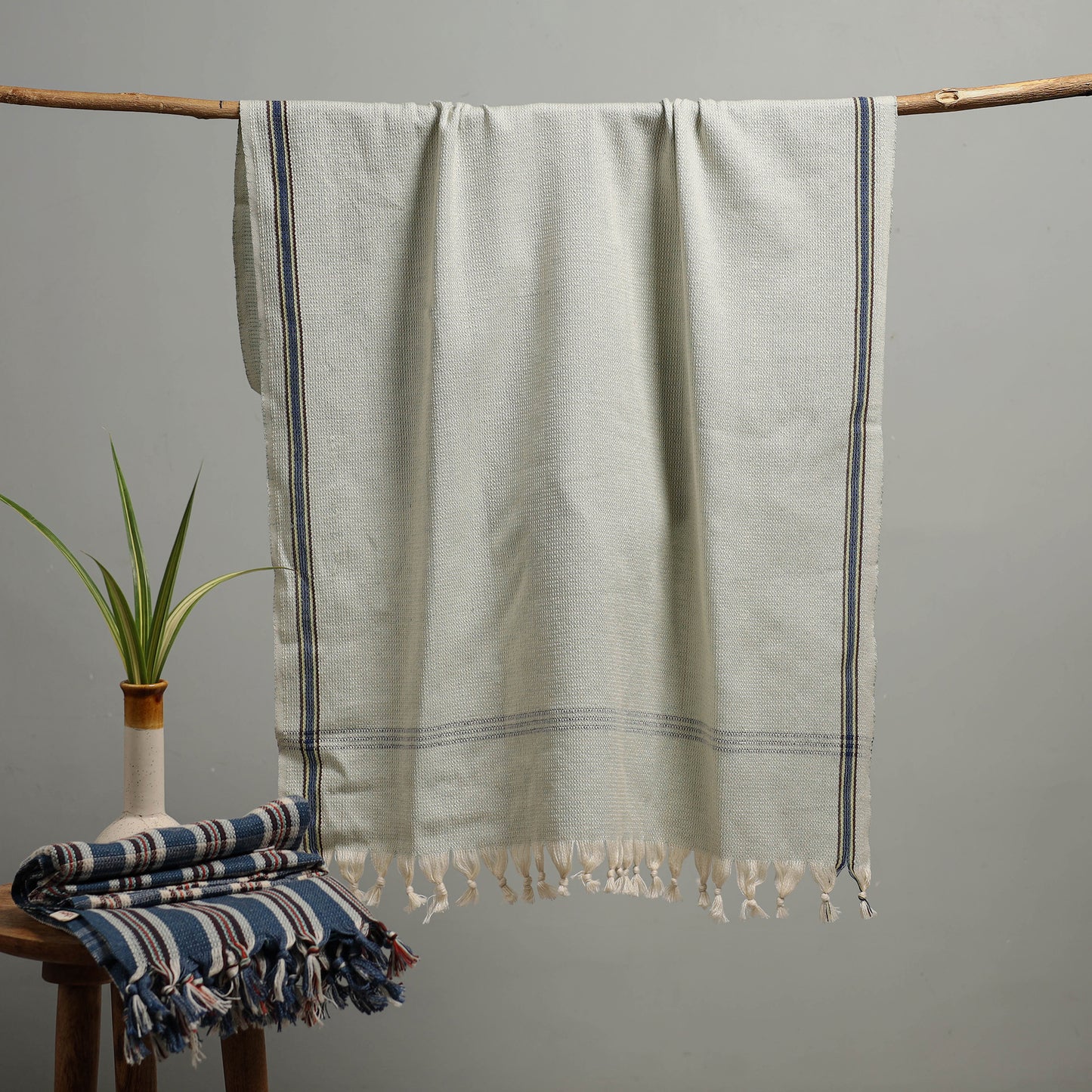 Handloom Fine Cotton Checks Bath Towel  59