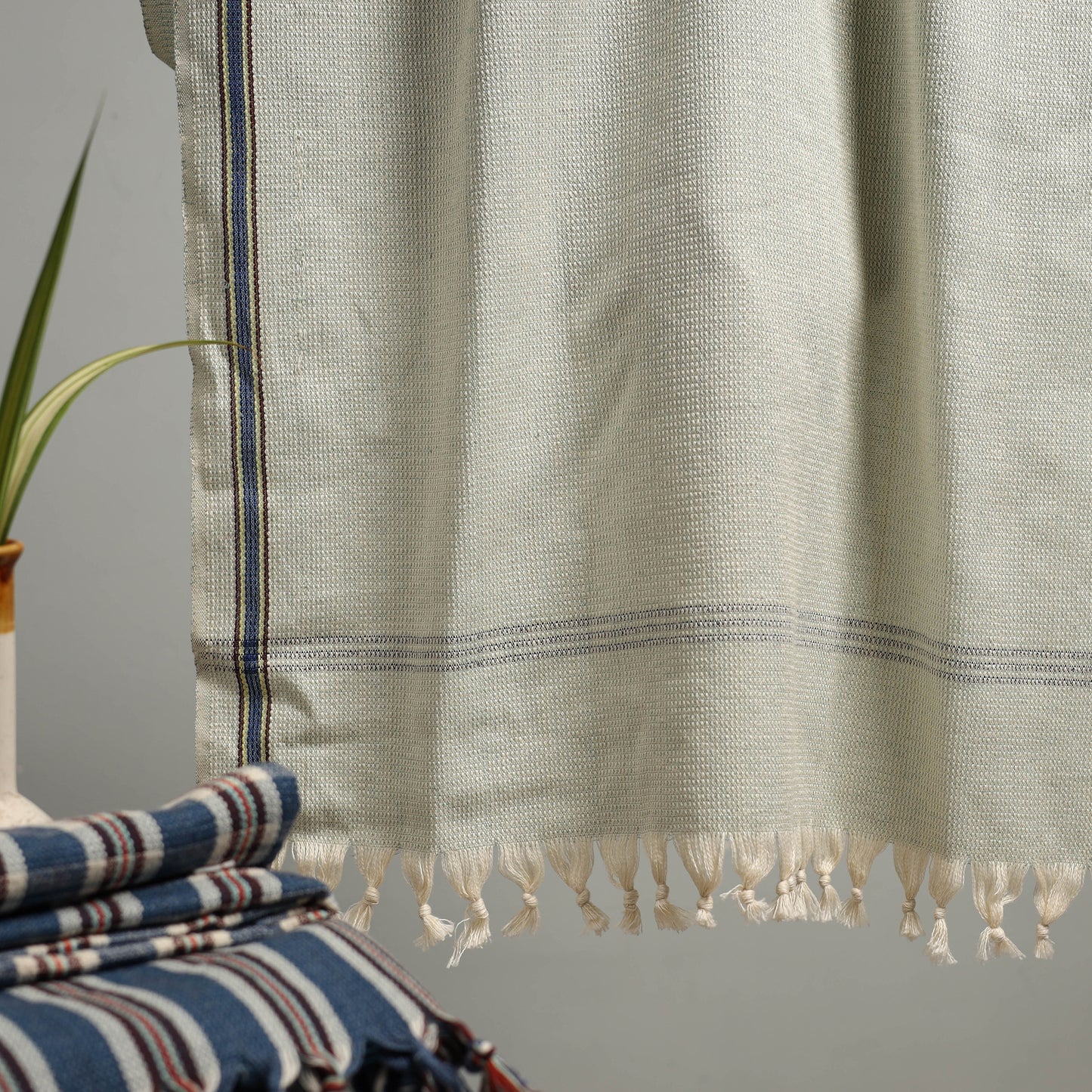 Handloom Fine Cotton Checks Bath Towel  55
