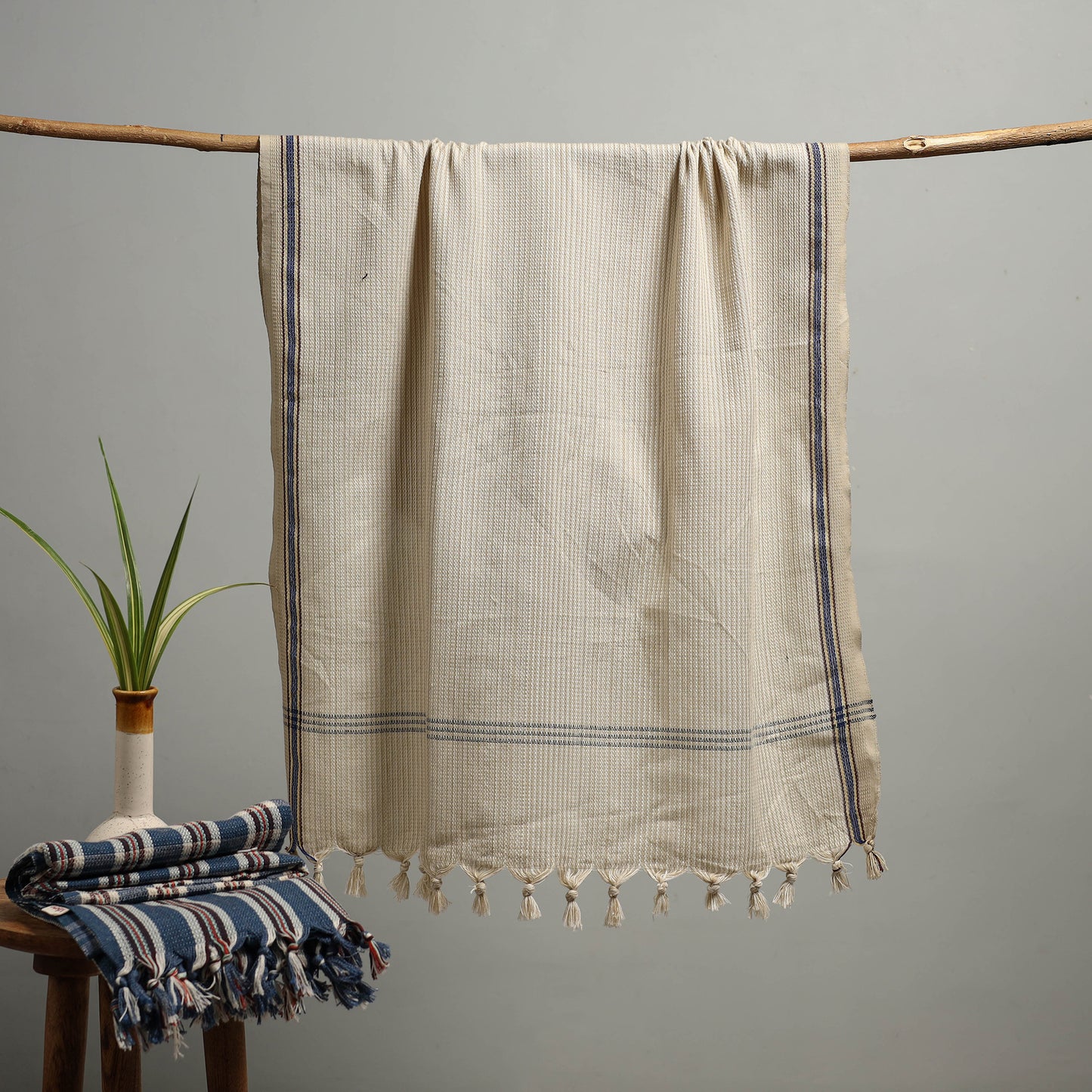 Handloom Fine Cotton Checks Bath Towel  56