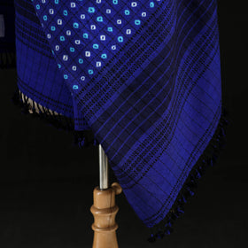 Kutch Handwoven Clamp Dyed Checks Bandhani Merino Wool Shawl 09