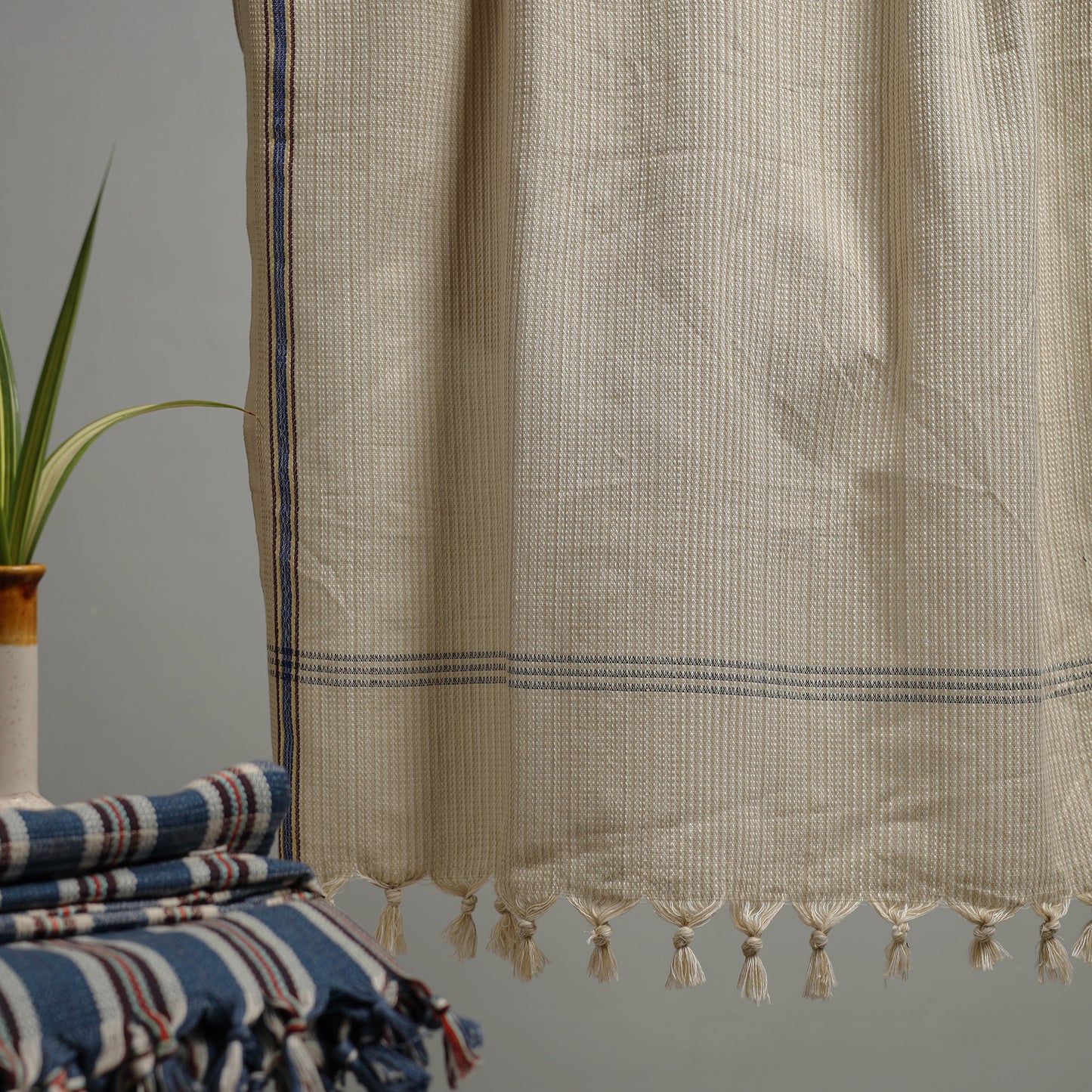 Handloom Fine Cotton Checks Bath Towel  61