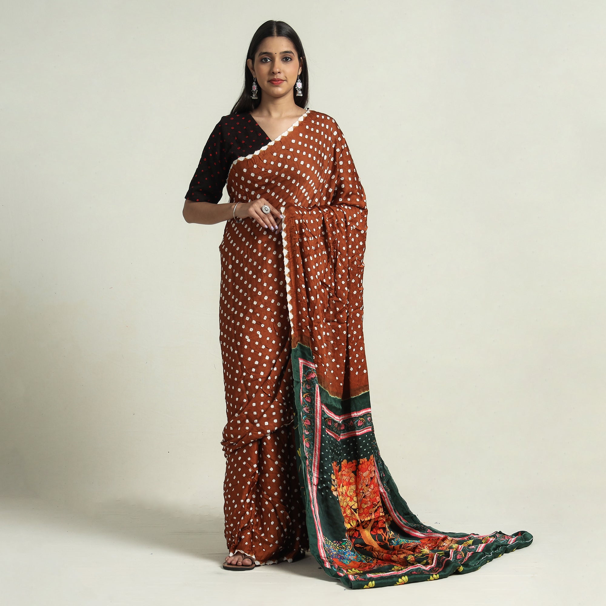 6.5m Red Viscose Dobby Tie Dye Saree, 6.5(With Blouse Piece) at Rs  725/piece in Surat