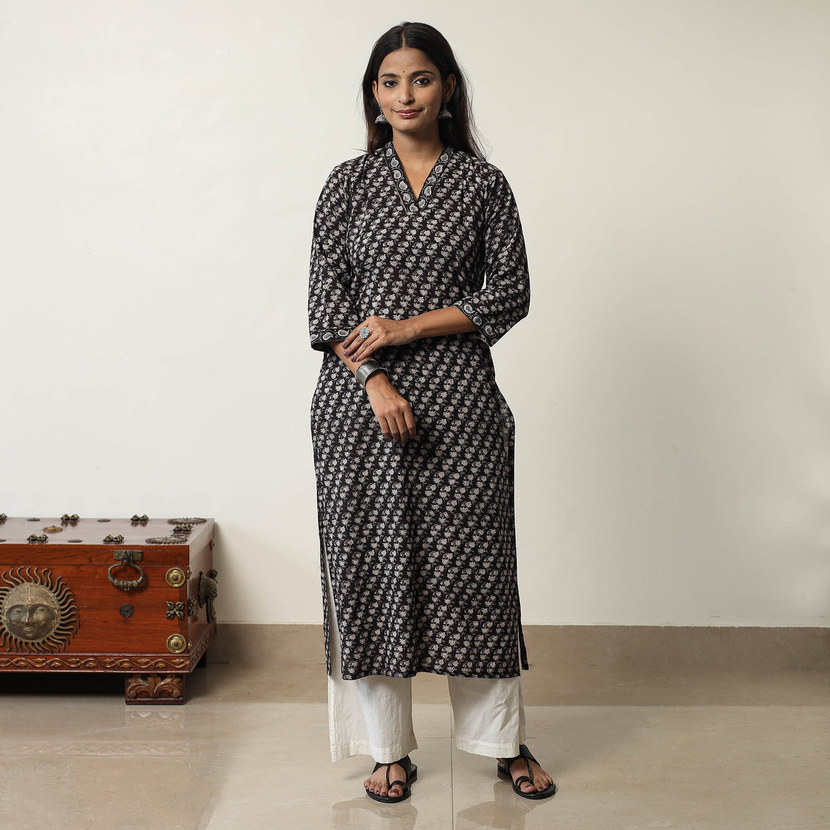 Jahota Block Printed Cotton Straight Kurta 01