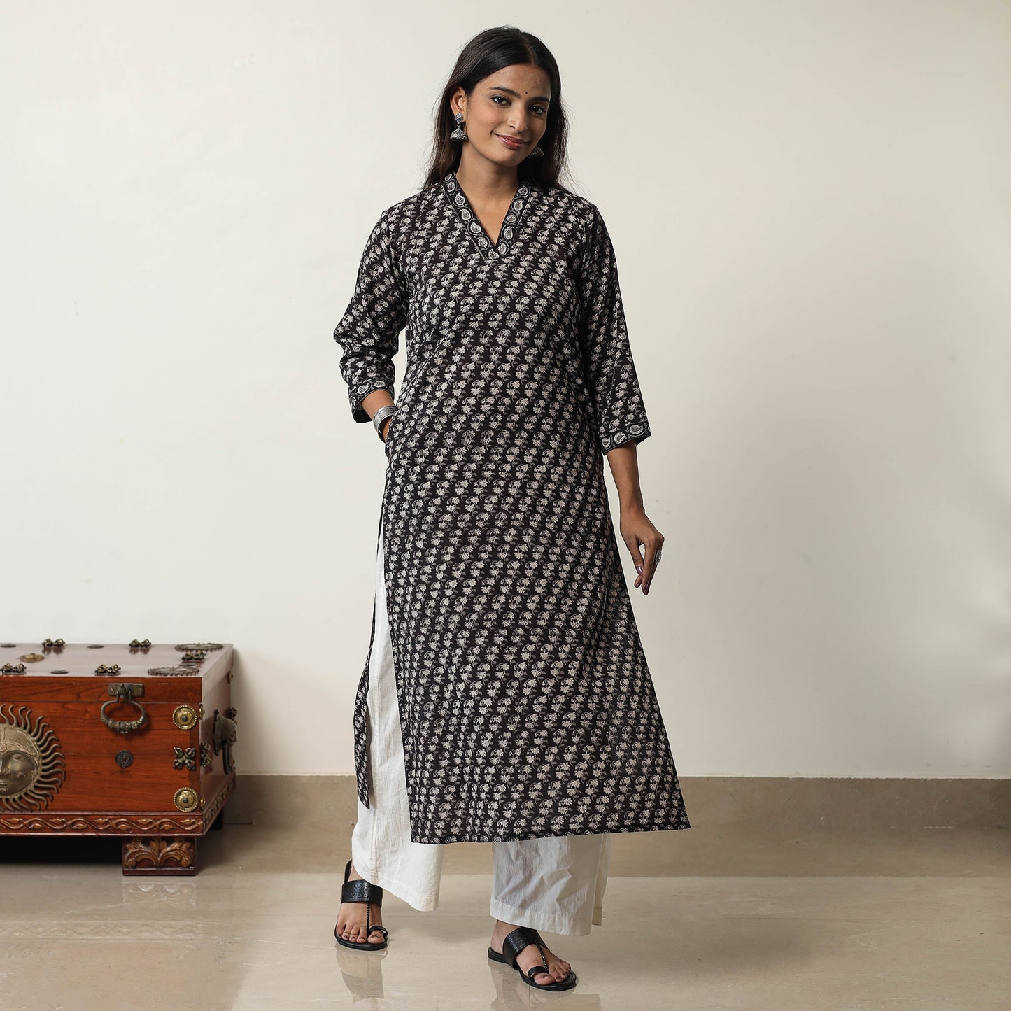 Jahota Block Printed Cotton Straight Kurta 01