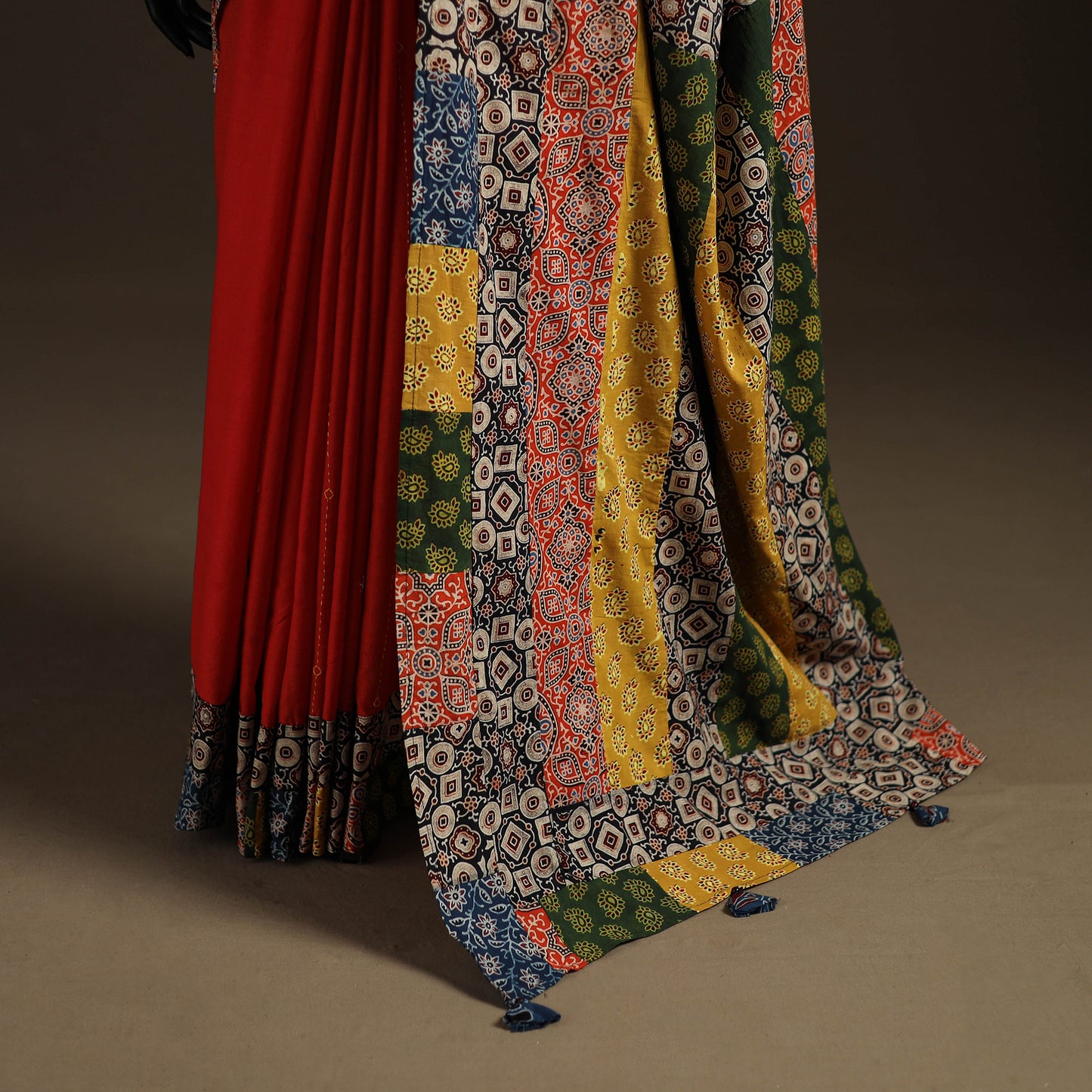 Ajrakh Hand Block Print Patchwork Pure Mul Cotton Saree 17