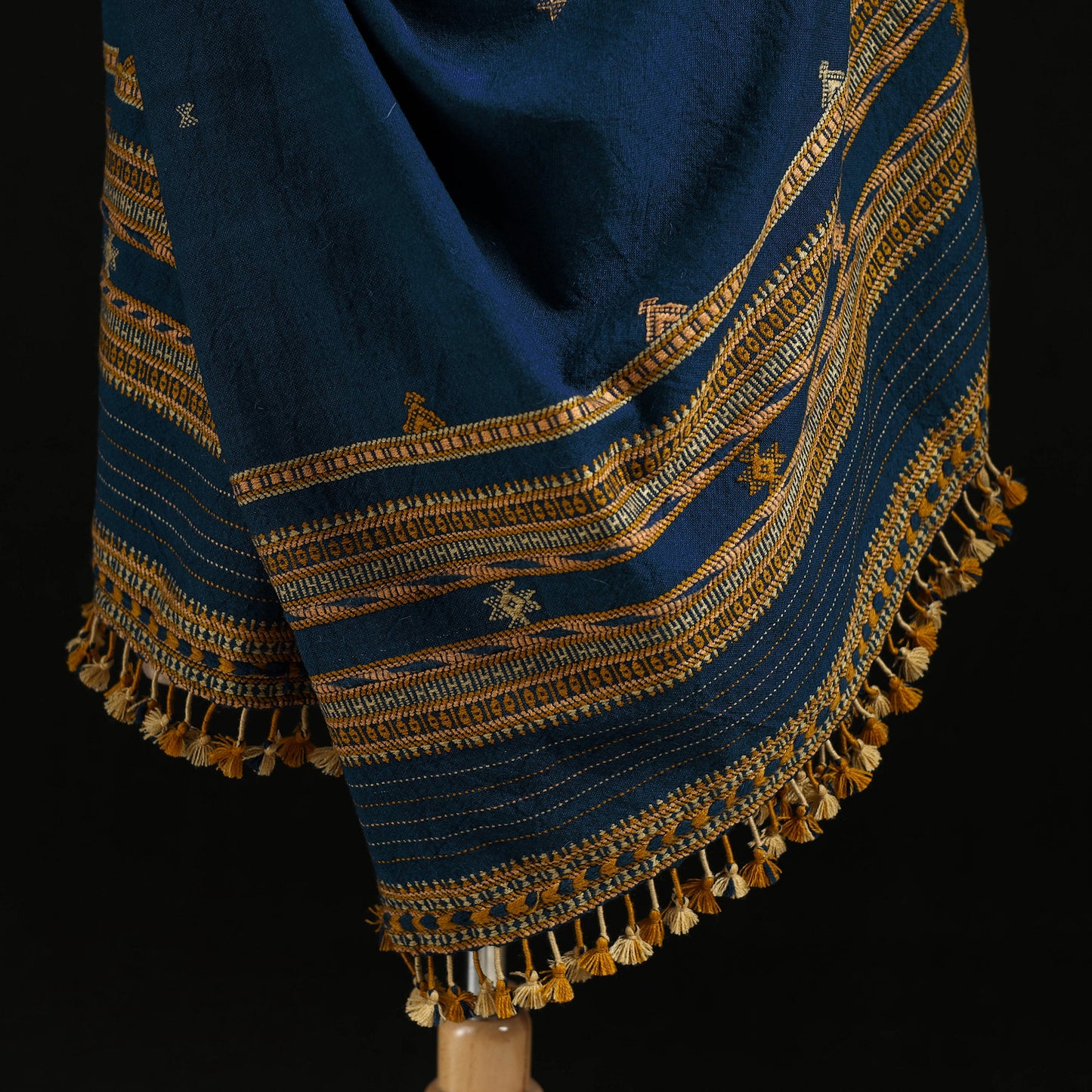 Kutch Bhujodi Handwoven Mirror Work Merino Wool Shawl 15