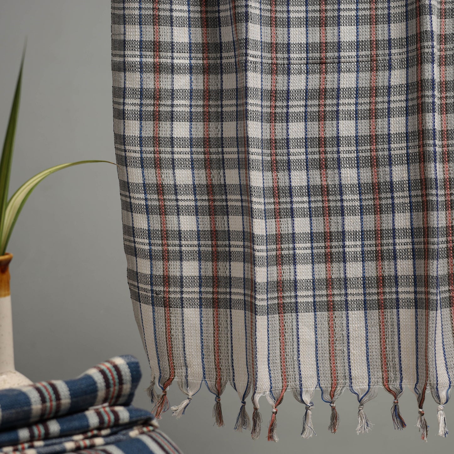 Handloom Fine Cotton Checks Bath Towel  75