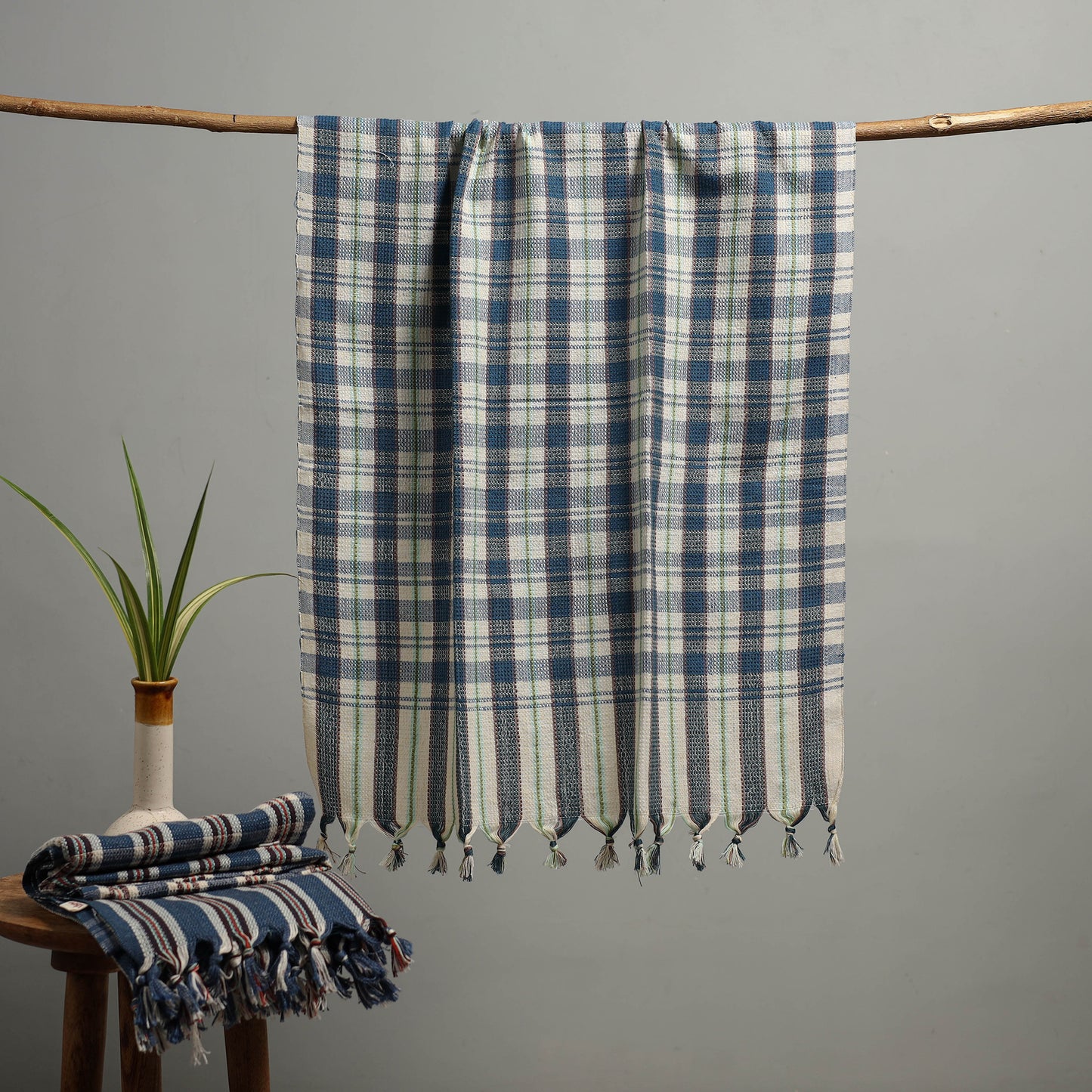 Handloom Fine Cotton Checks Bath Towel  77