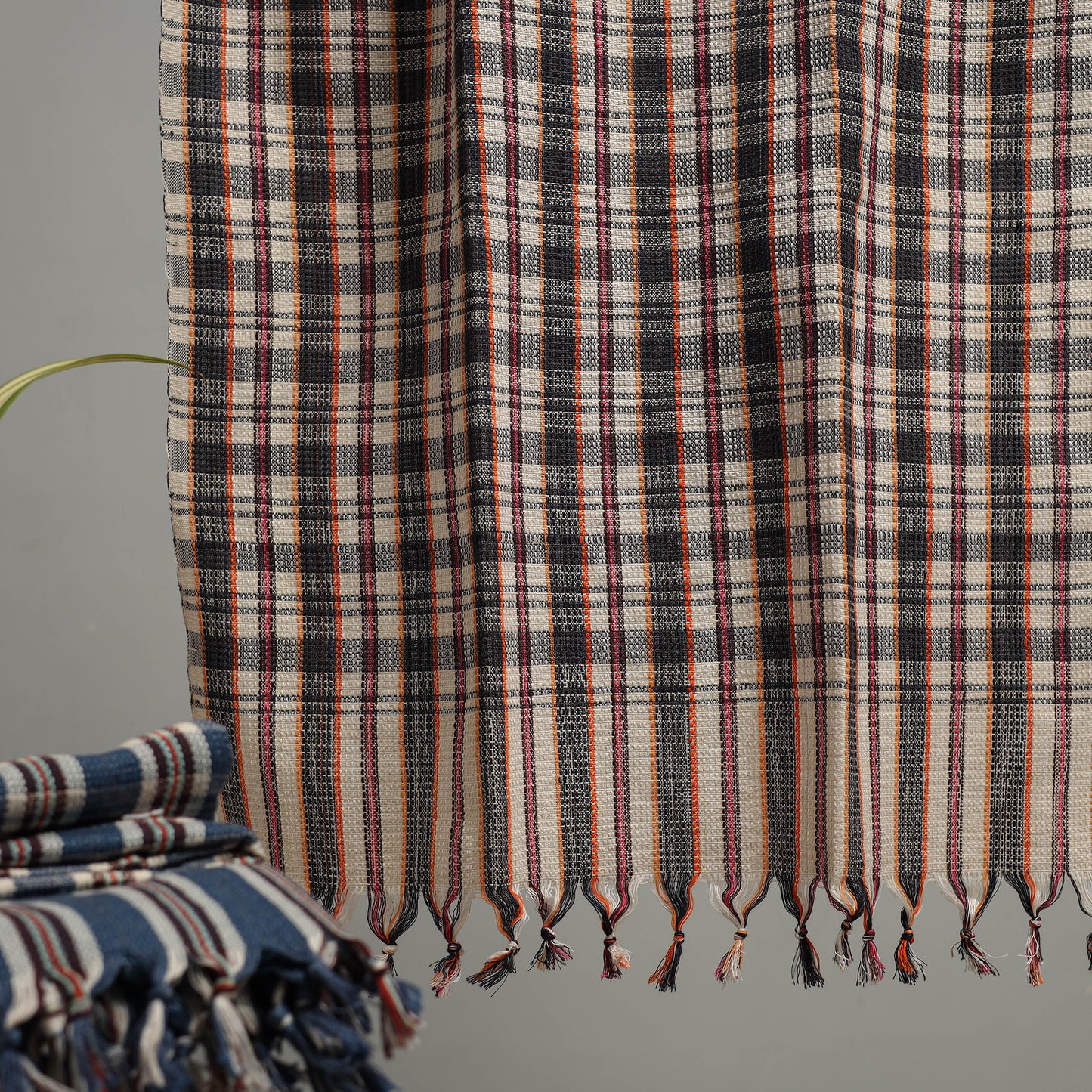 Handloom Fine Cotton Checks Bath Towel  80