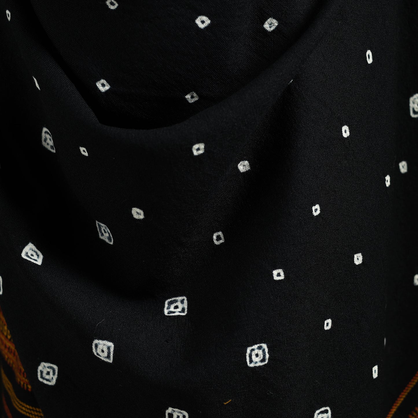 Kutch Handwoven Bandhani Merino Wool Shawl 31