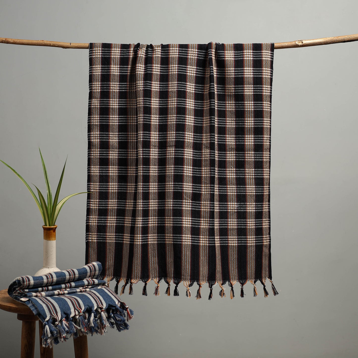 Handloom Fine Cotton Checks Bath Towel  84