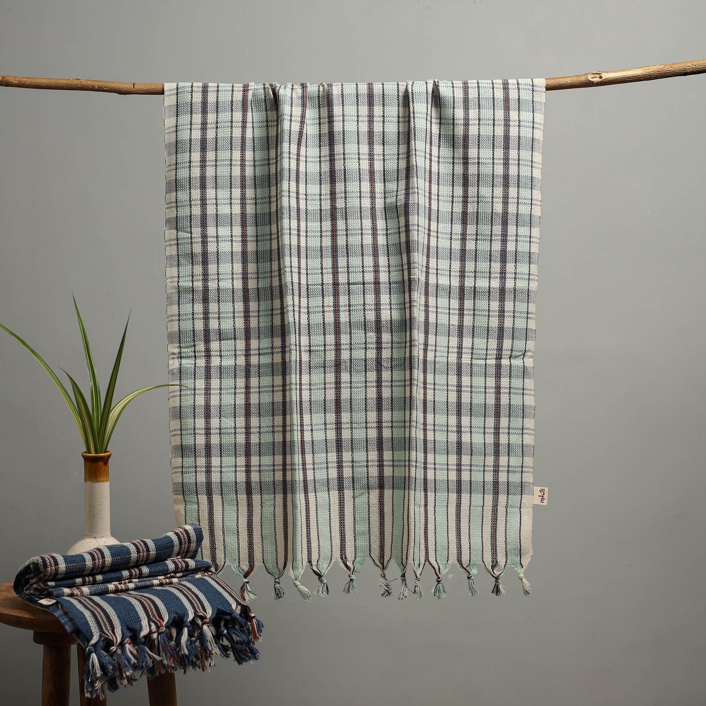 Handloom Fine Cotton Checks Bath Towel  78