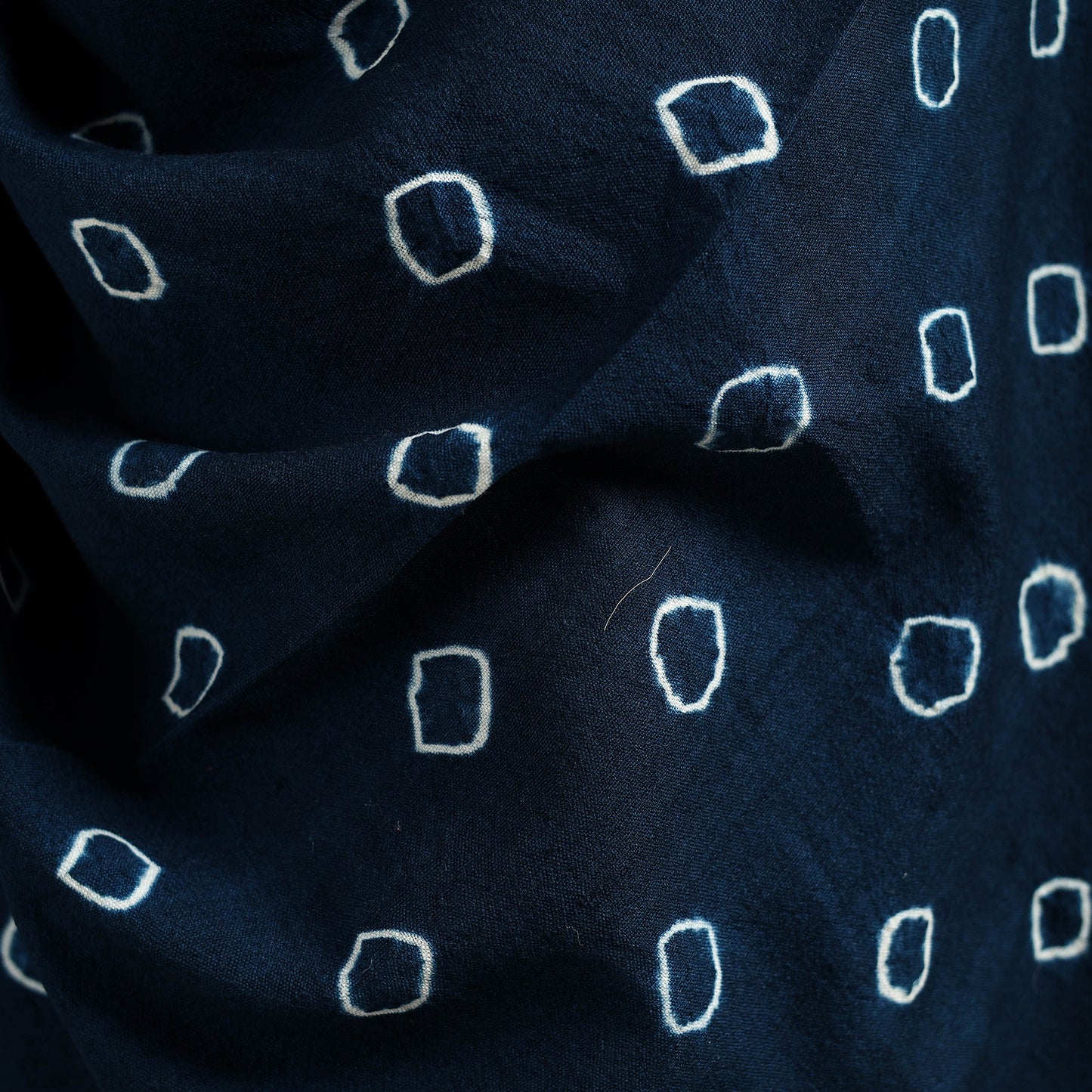 Kutch Handwoven Bandhani Merino Wool Shawl 35